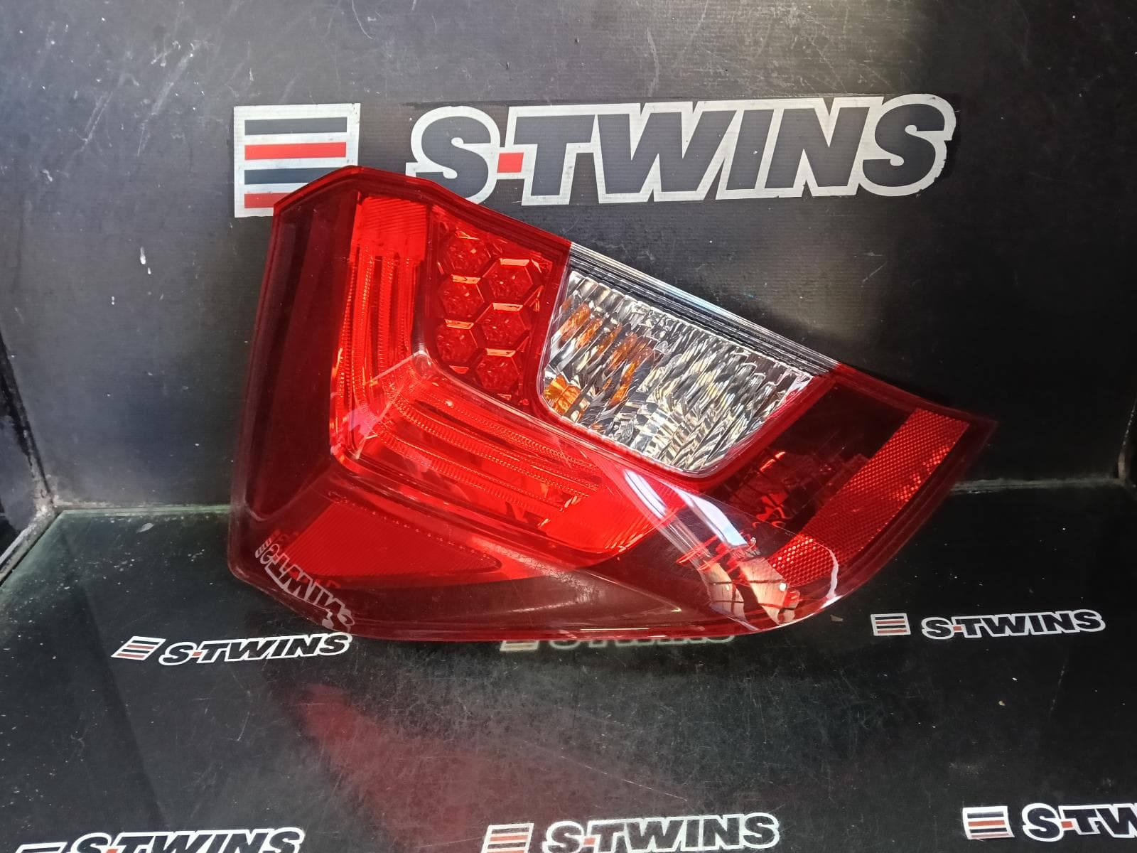 Used auto part listing image: 2017 HONDA JAZZ LEFT TAILLIGHT GK/GF, LENS1697, 07/14-12/20