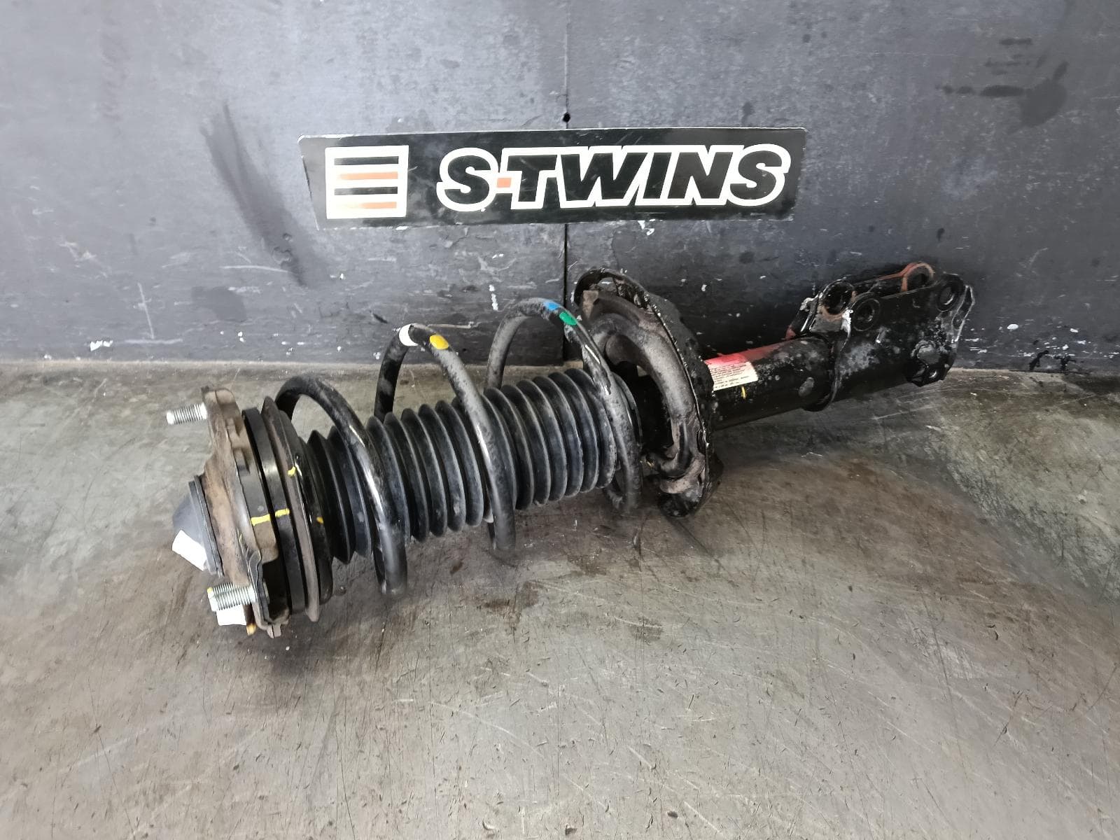 Used auto part listing image: 2022 HYUNDAI I30 LEFT FRONT STRUT PD, 2.0, G4NC, PETROL, 03/17-12/23