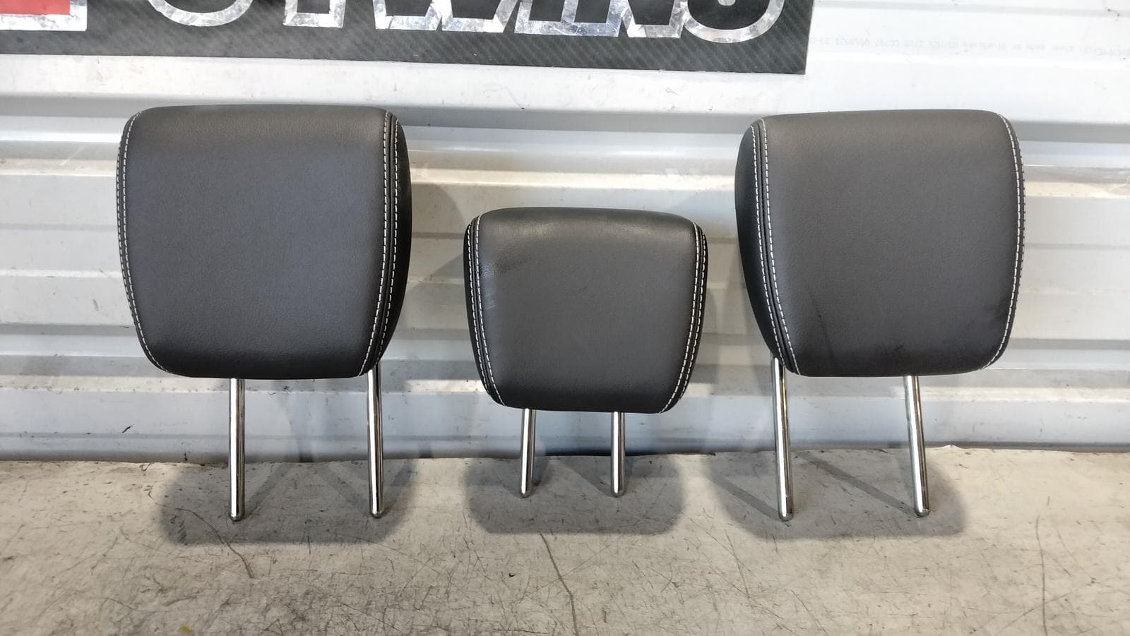 Used auto part listing image: 2023 SUZUKI VITARA HEADREST VITARA, LY (VIN TSM), LH REAR, LEATHER, 06/15- 0000427015