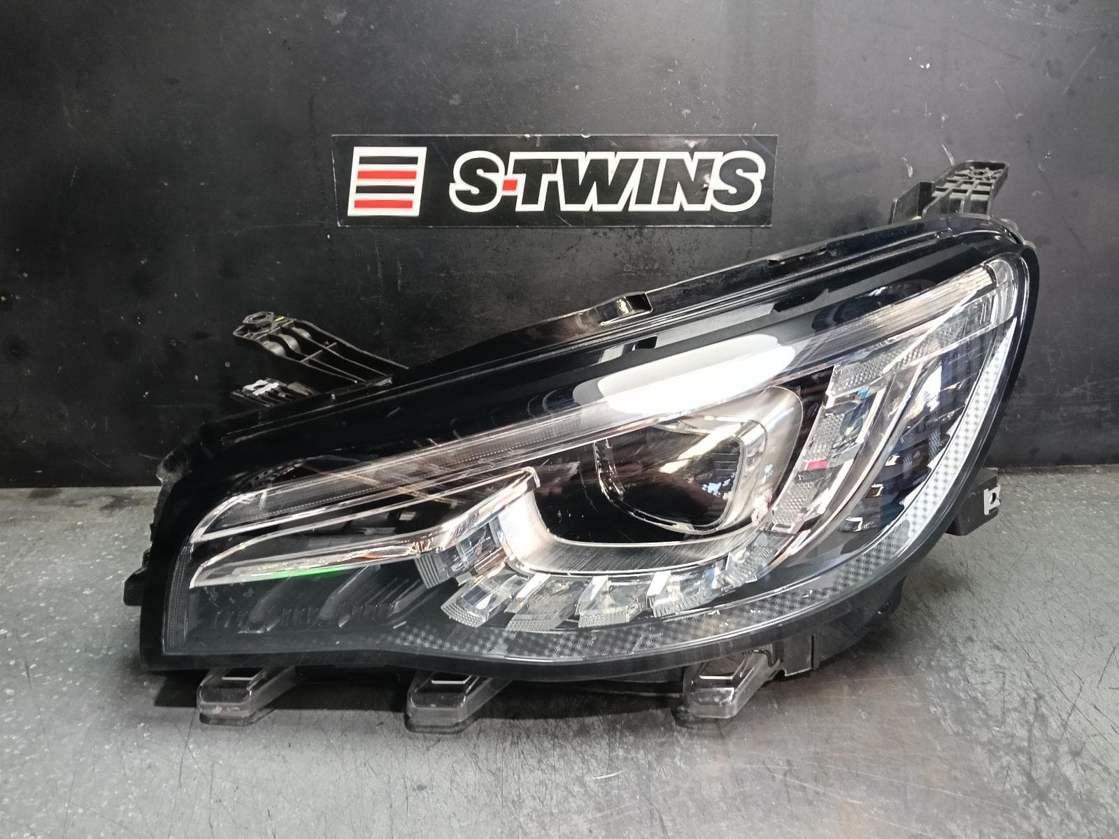 Used auto part listing image: 2023 MG HS LEFT HEADLAMP SAS23, LED TYPE, 09/19-12/24 0000421868