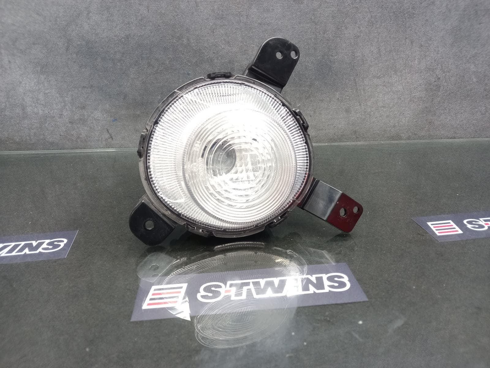 Used auto part listing image: 2020 KIA CERATO RIGHT INDICATOR FOG SIDE BUMPER FOGLAMP, BD, SEDAN/HATCH, 04/18-03/21 0000148777