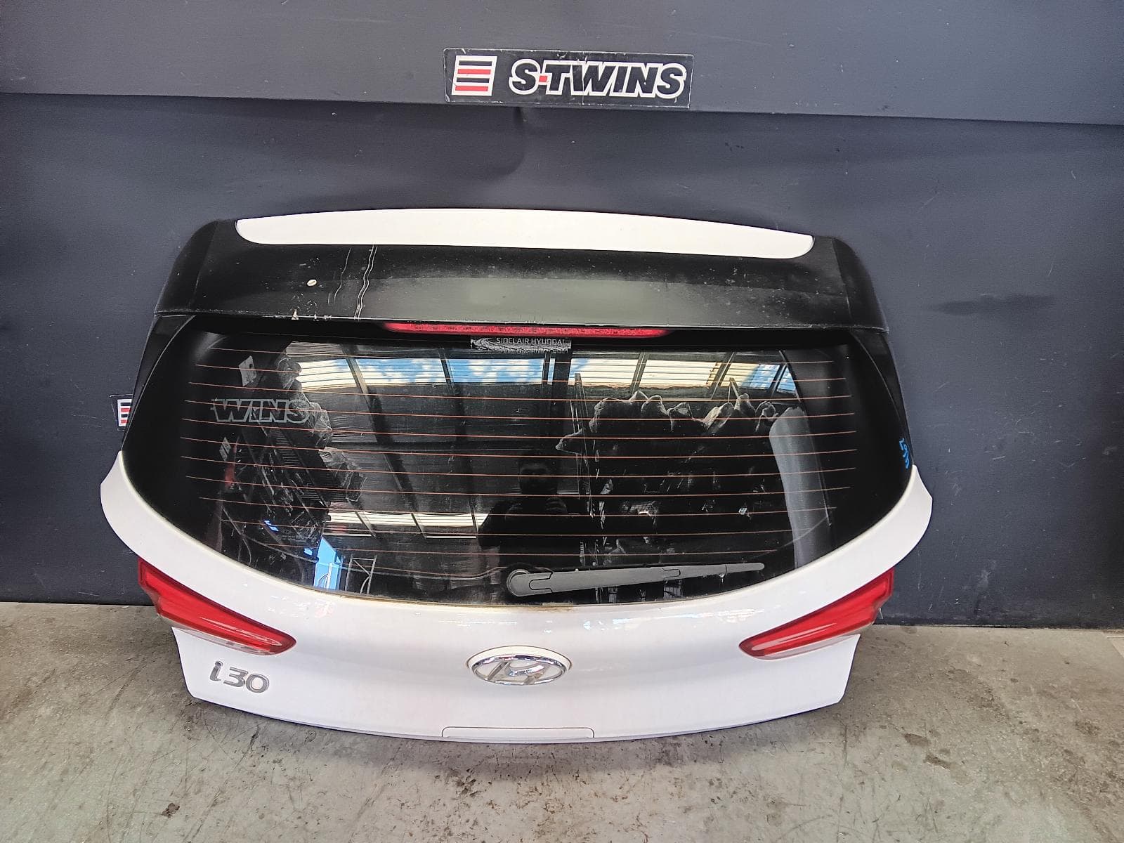 Used auto part listing image: 2017 HYUNDAI I30 BOOTLID TAILGATE TAILGATE, PD, HATCH (S. KOREA VIN KMHH), 03/17-12/23 0000411289