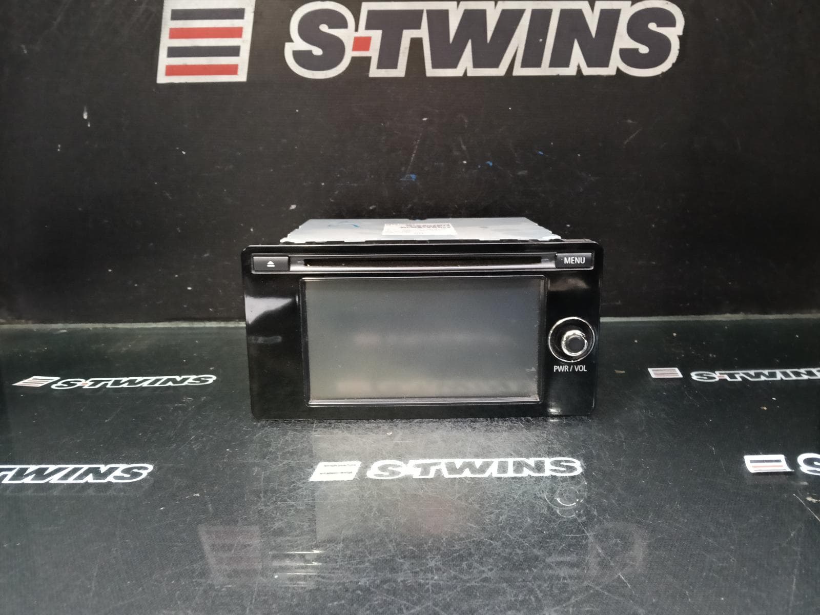 Used auto part listing image: 2016 MITSUBISHI OUTLANDER DISPLAY/HEAD UNIT, NON SAT NAV TYPE, ZJ-ZK, 10/12-07/16