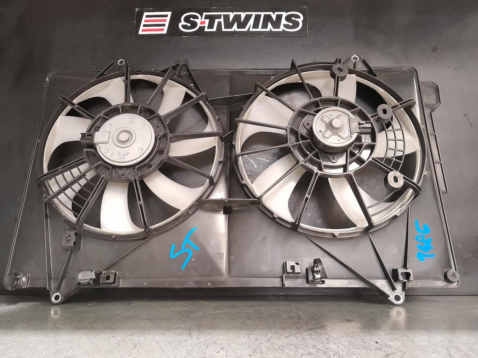 Used auto part listing image: 2017 MAZDA CX5 FAN DUAL FAN ASSY, DIESEL, 2.2, BI-TURBO, SH-VPTS CODE, KF, 02/17-04/18 0000375890