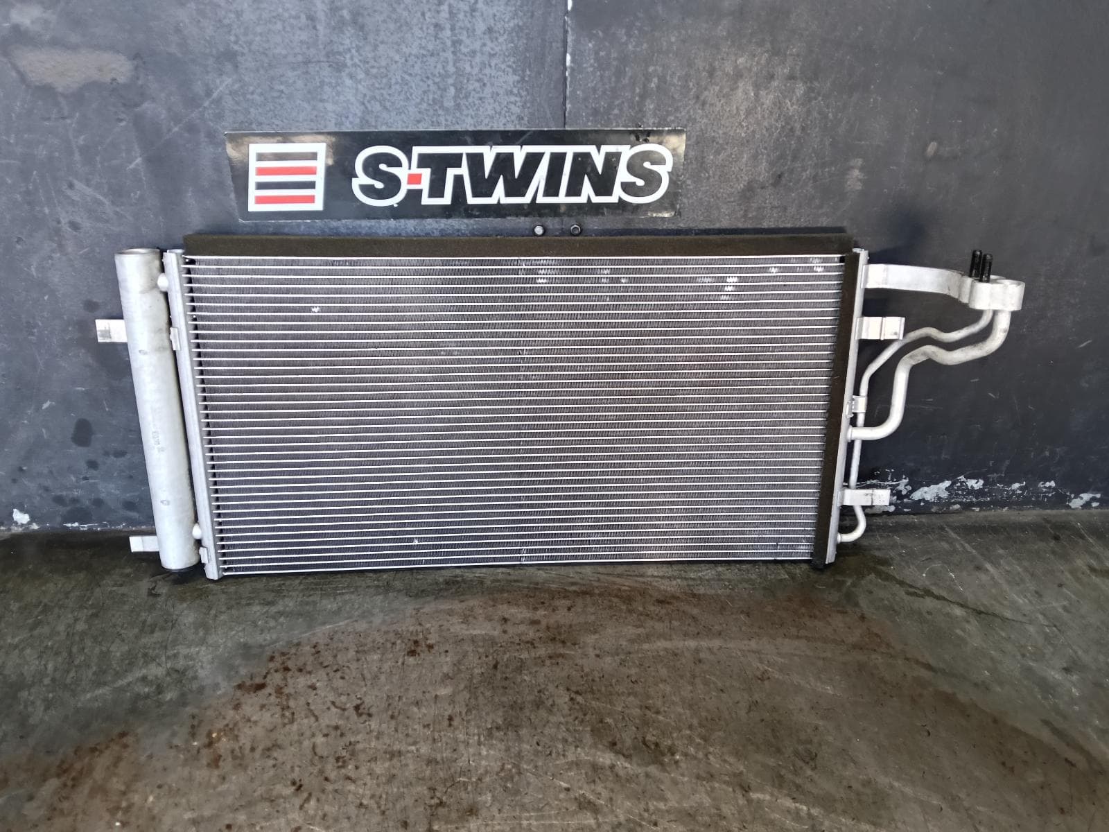 Used auto part listing image: 2020 HYUNDAI I30 A C CONDENSER PETROL, 1.6, G4FJ (GAMMA), TURBO, PD, HATCH (S.KOREA VIN KMHH), 03/17-12/23 0000398893