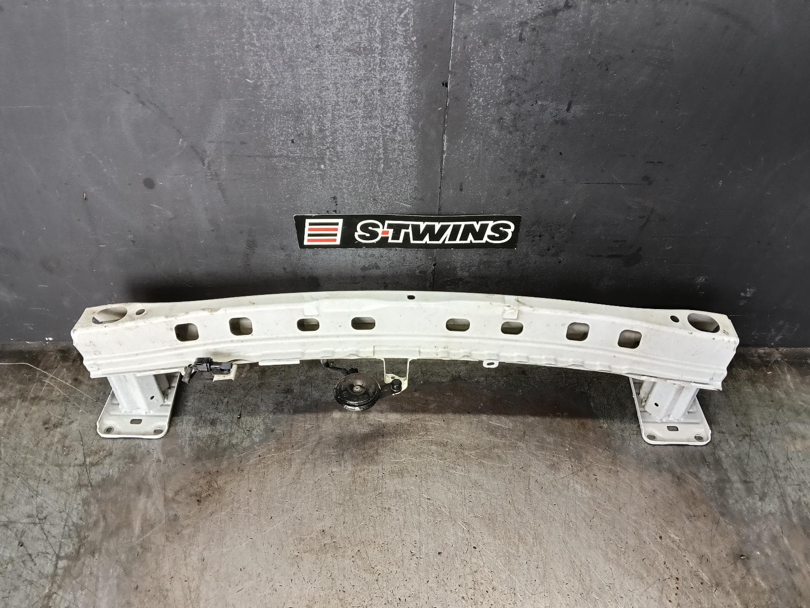 Used auto part listing image: 2016 SUZUKI VITARA F BAR REINFORC BRACK MAIN REINFORCEMENT, VITARA, LY (VIN TSM), 06/15-09/18