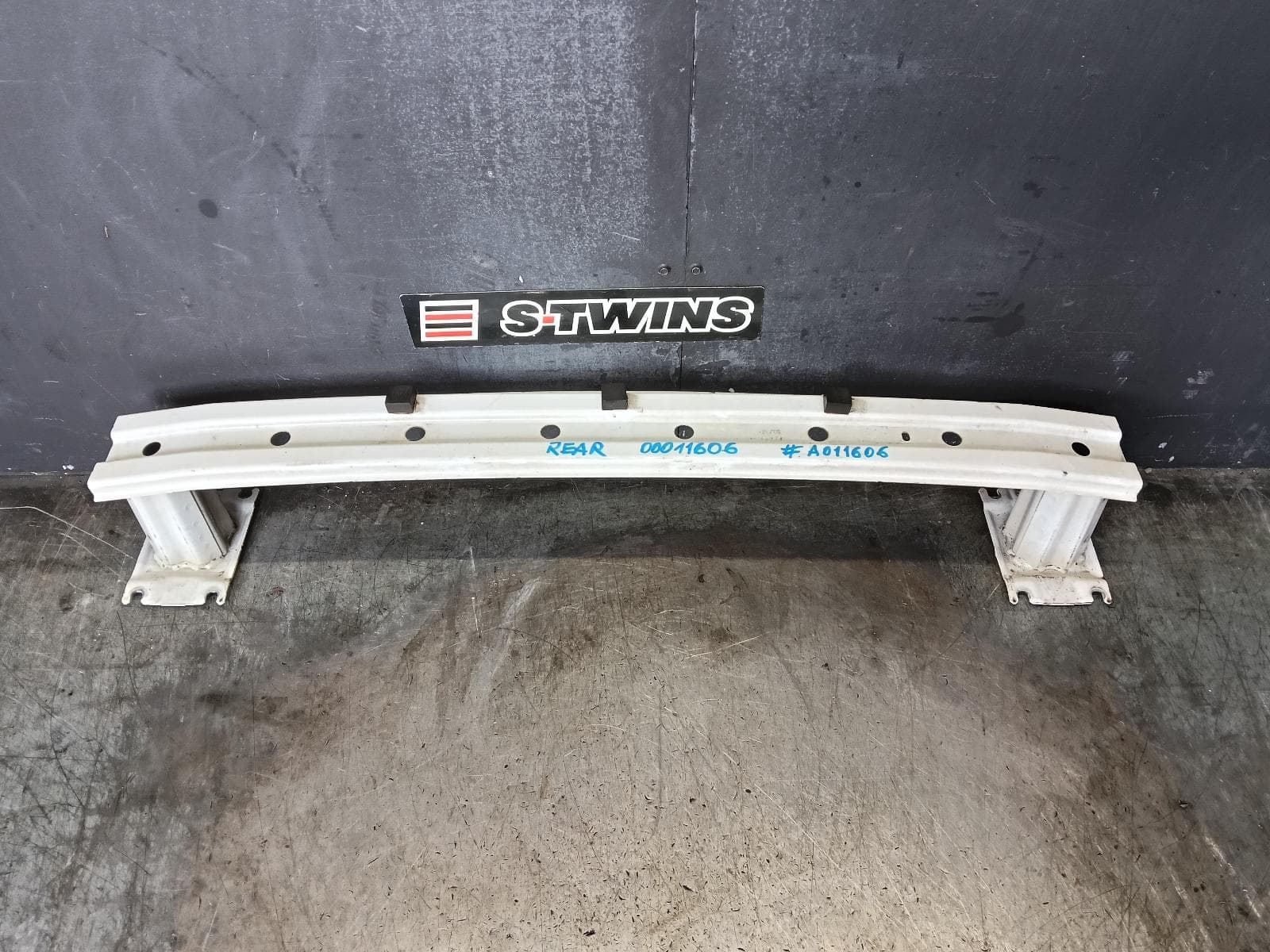 Used auto part listing image: 2016 SUZUKI VITARA R BAR BRACKET REINFO MAIN REINFORCEMENT, VITARA, LY (VIN TSM), 06/15