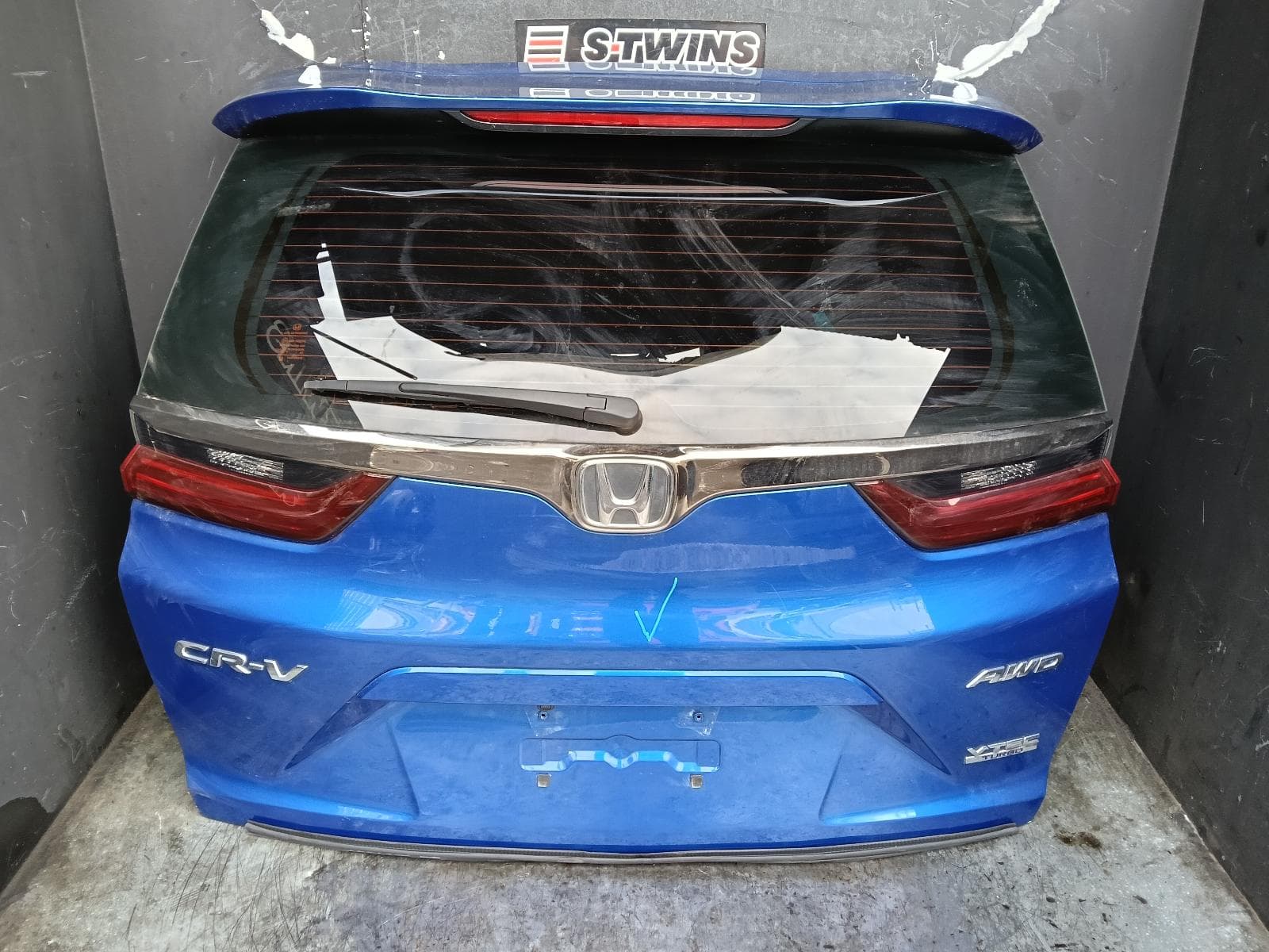 Used auto part listing image: 2021 HONDA CRV BOOTLID TAILGATE TAILGATE, W/ POWER LIFT GATE TYPE, RW, 05/17-08/23 0000406001