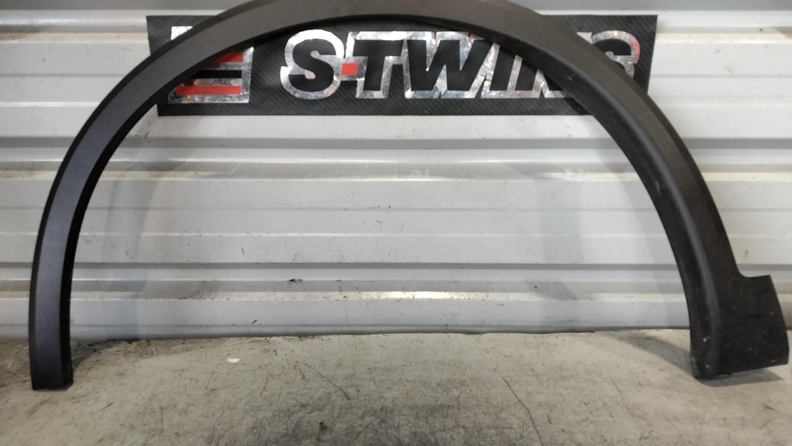 Used auto part listing image: 2024 NISSAN QASHQAI WHEEL ARCH FLARE J12, LH FRONT, BLACK, 05/22- 0000427363