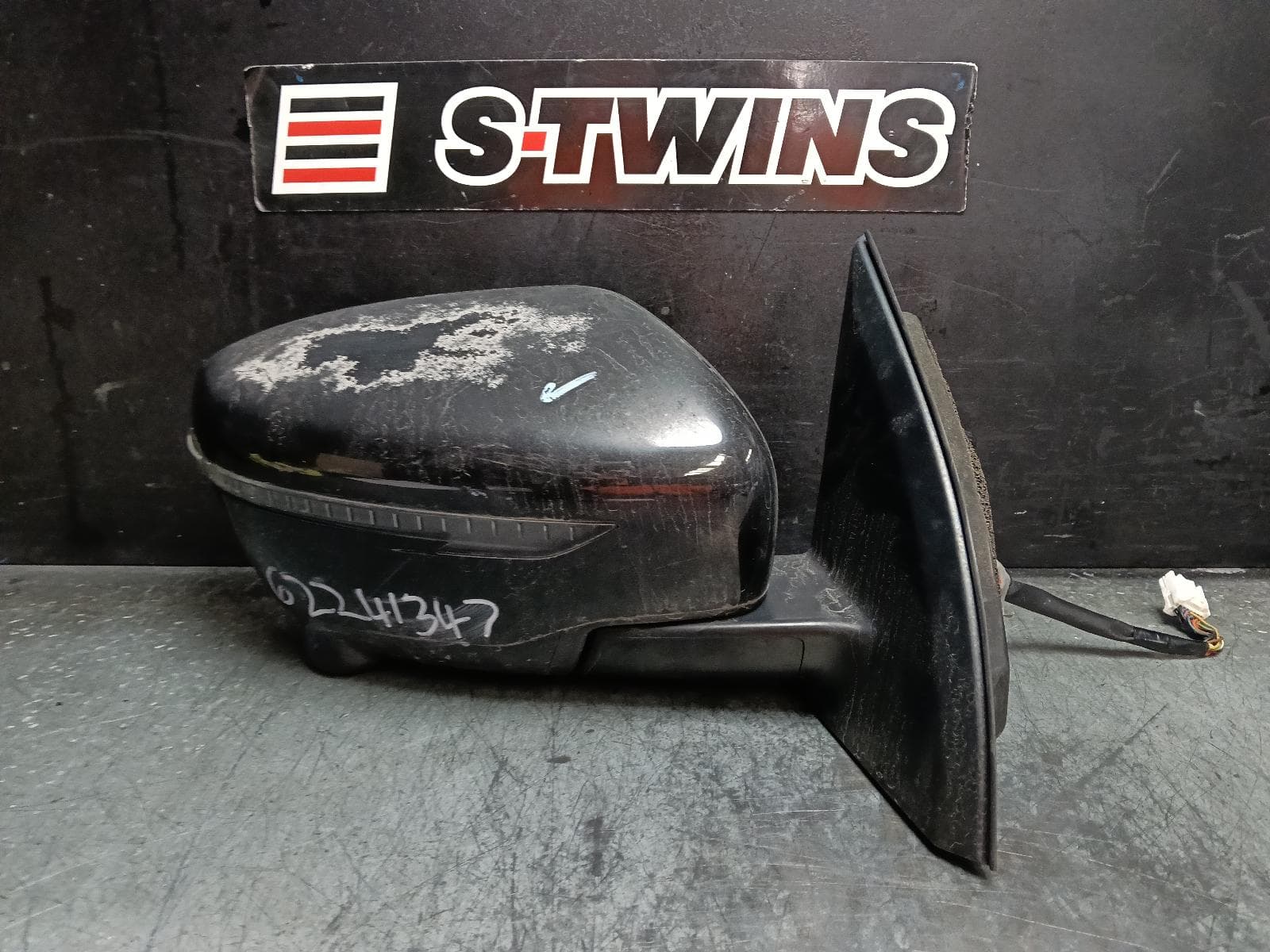 Used auto part listing image: 2016 NISSAN QASHQAI RIGHT DOOR MIRROR J11, Ti/TL, POWER FOLD, W/ CAMERA TYPE, 12/13-06/17 0000414680