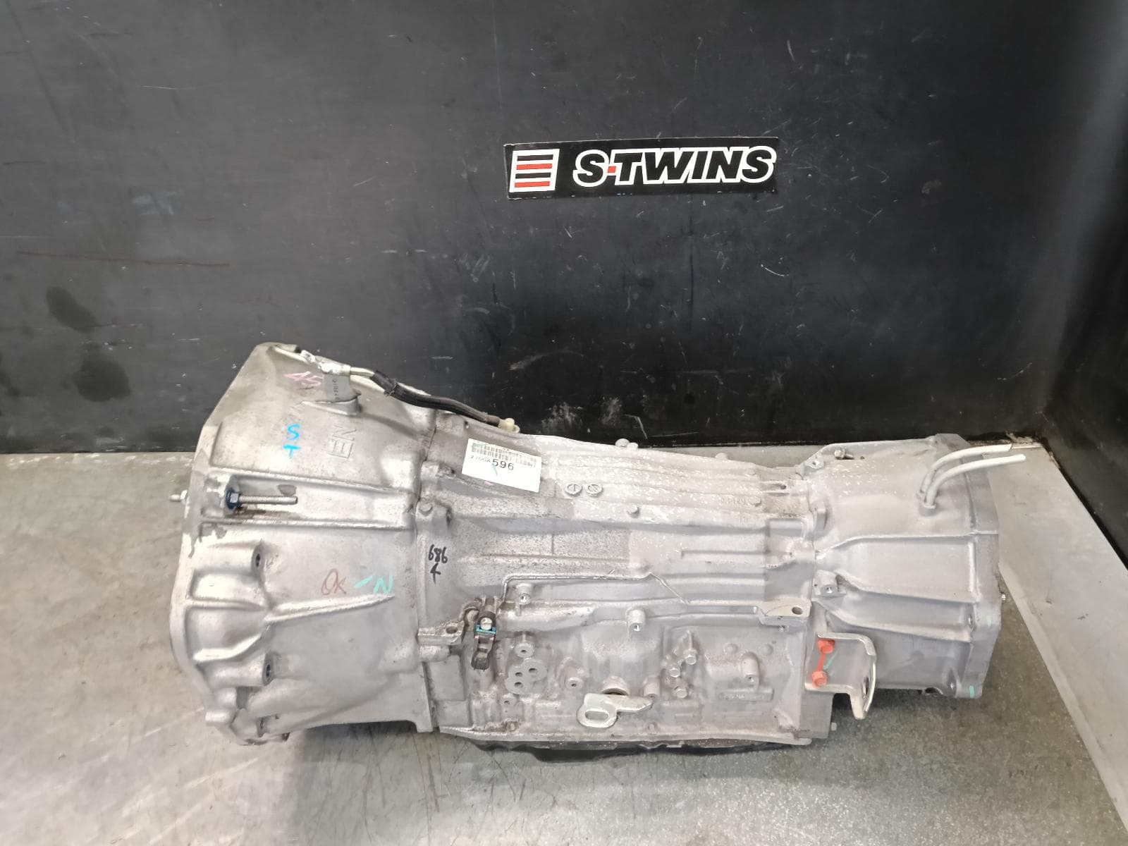 Used auto part listing image: 2022 MITSUBISHI TRITON TRANS GEARBOX AUTO, 4WD, DIESEL, 2.4, 4N15, 6 SPEED (V6AWH TRANS CODE), NO TRANSFER CASE, MR, 11/18-10/23 0000415094