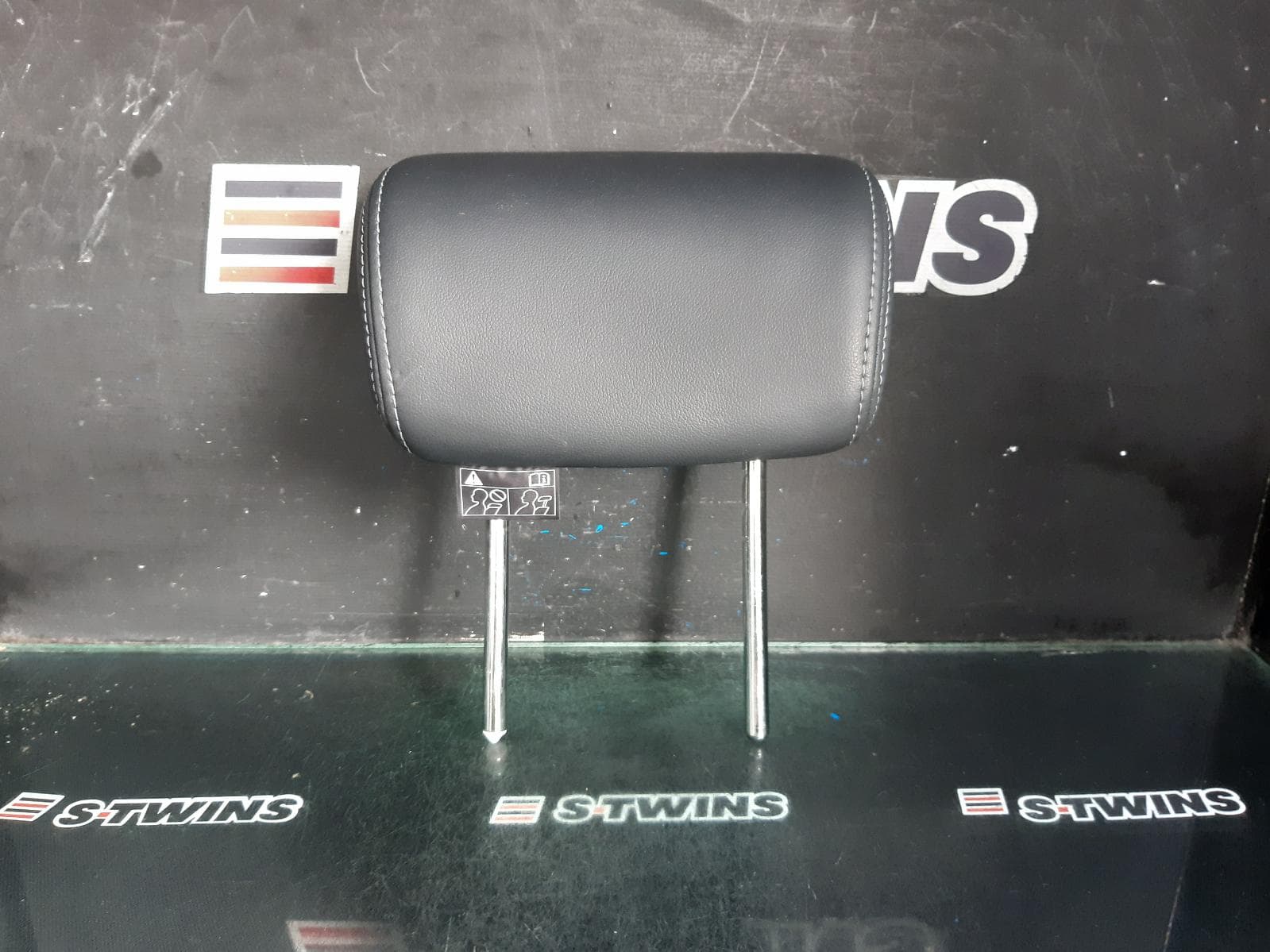 Used auto part listing image: 2016 SUBARU OUTBACK HEADREST LH REAR, LEATHER, BLACK, 6TH GEN, 08/14-12/20 0000377197