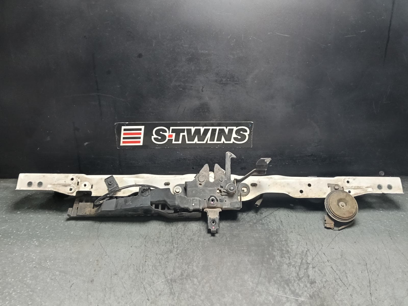 Used auto part listing image: 2015 ISUZU DMAX RADIATOR SUPPORT RC, 06/12- 0000409102