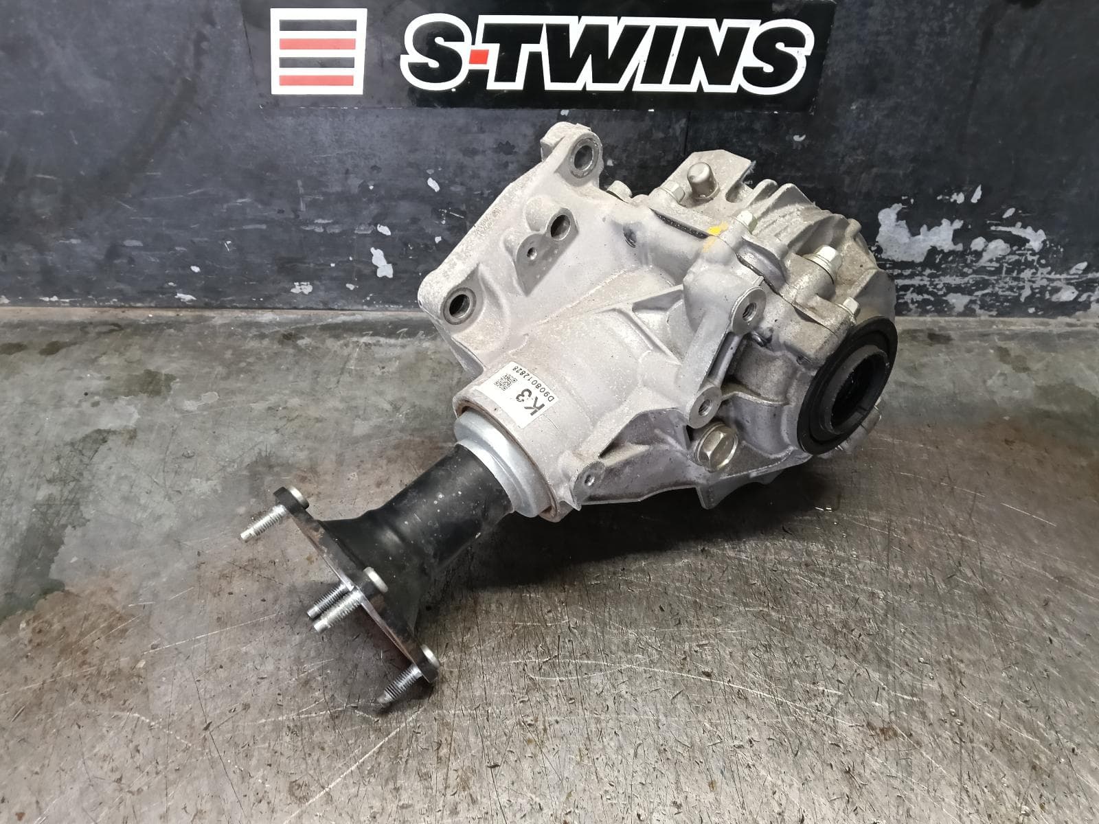 Used auto part listing image: 2019 MAZDA CX5 TRANSFER CASE KF, AUTO T/M, 2.2/2.5, 02/17-03/26 0000405999