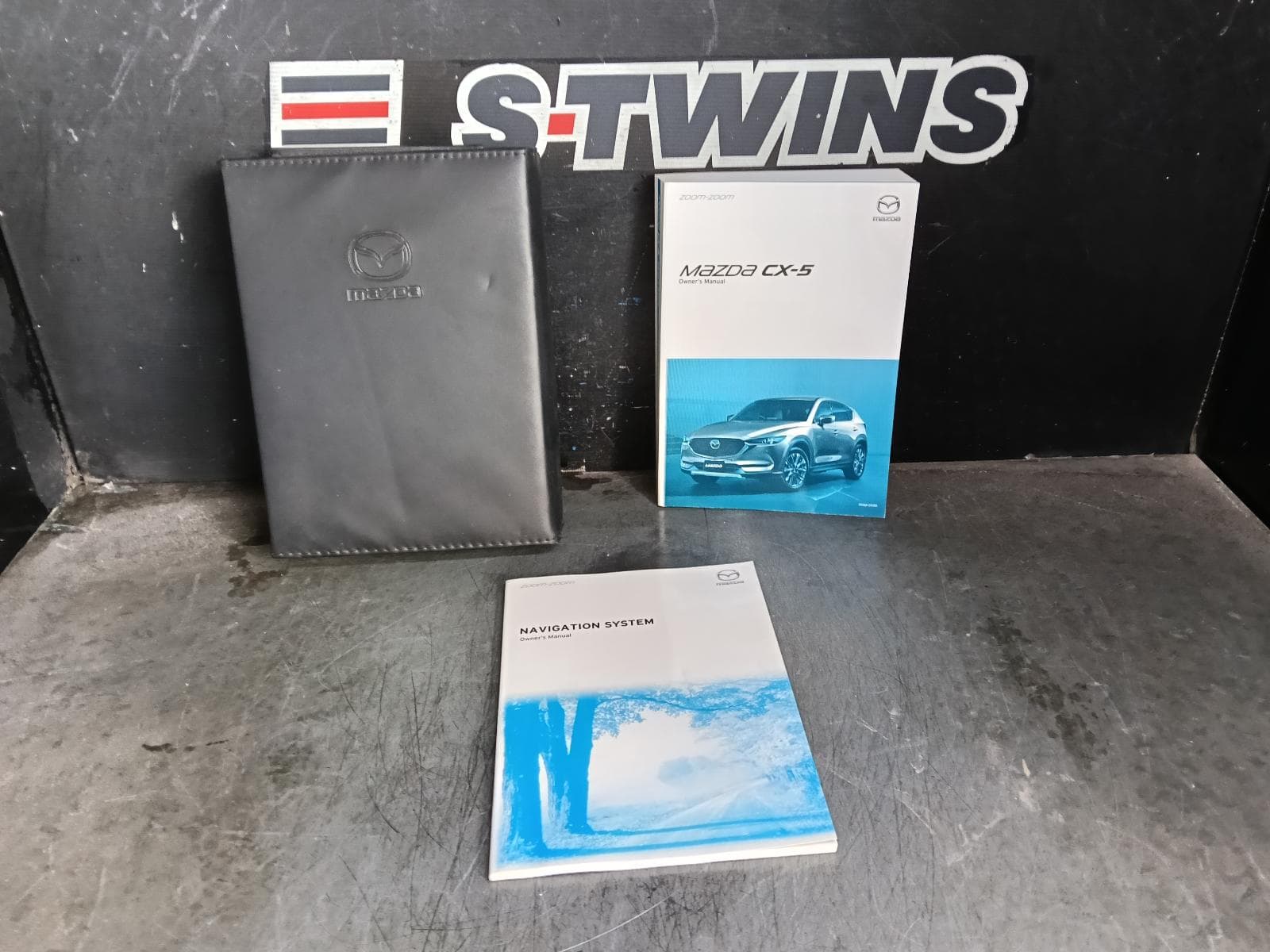 Used auto part listing image: 2019 MAZDA CX5 OWNERS HANDBOOK KF, WAGON, 02/17-03/26 0000428169