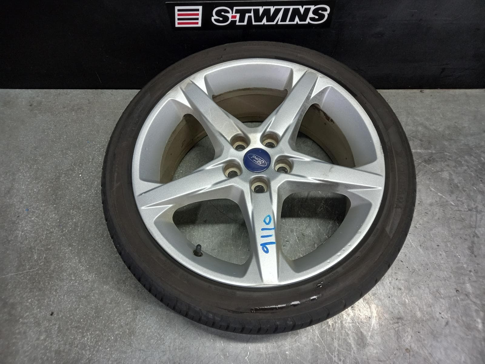 Used auto part listing image: 2016 FORD MONDEO WHEEL MAG FACTORY, 18X8IN, MD, 09/14-04/17 0000345221