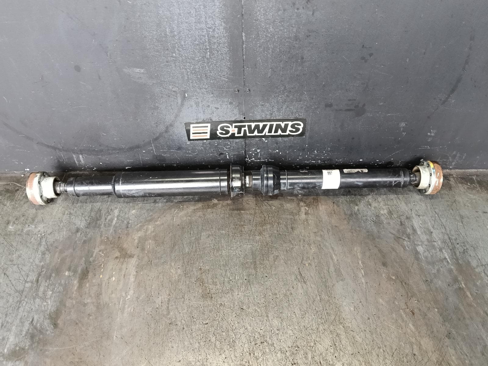 Used auto part listing image: 2018 JEEP GRANDCHEROKEE REAR PROP SHAFT 3.0, DIESEL, AWD, WK, 10/10-02/22