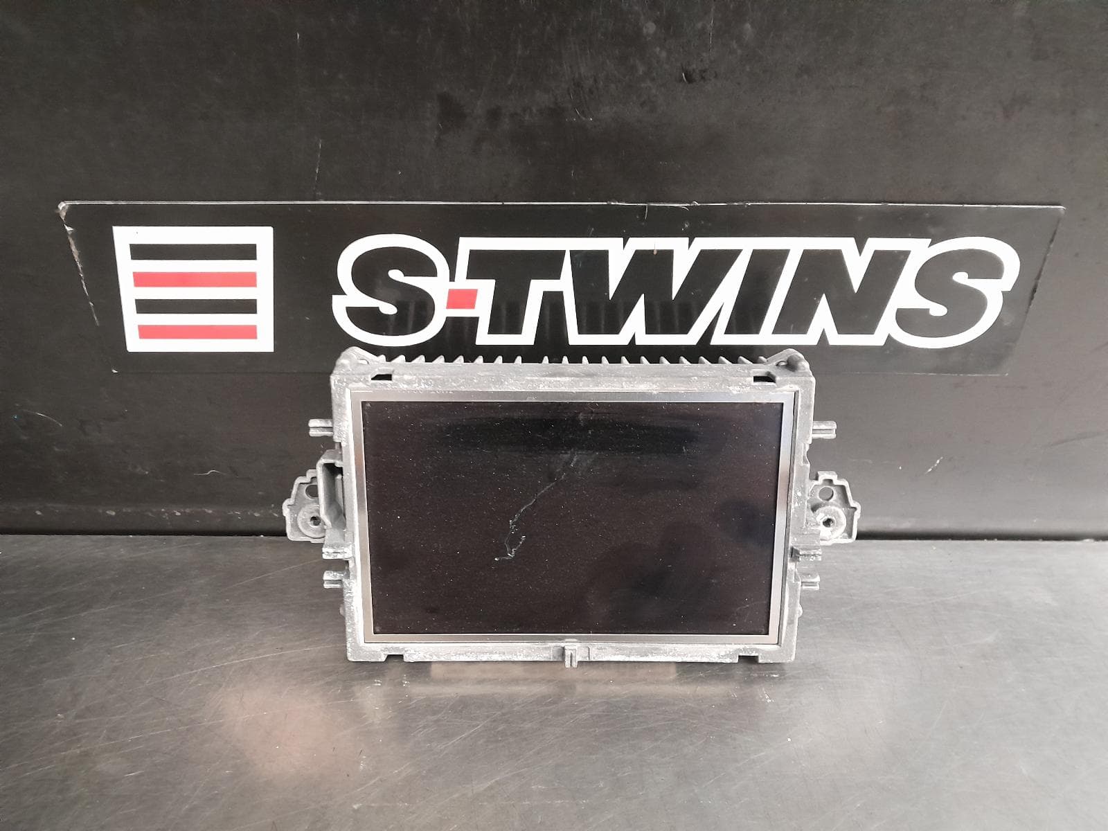 Used auto part listing image: 2013 MERCEDES CLS CLASS DISPLAY UNIT, 7IN COMAND APS ONLINE, C218/X218, 06/11-09/14 0000287525