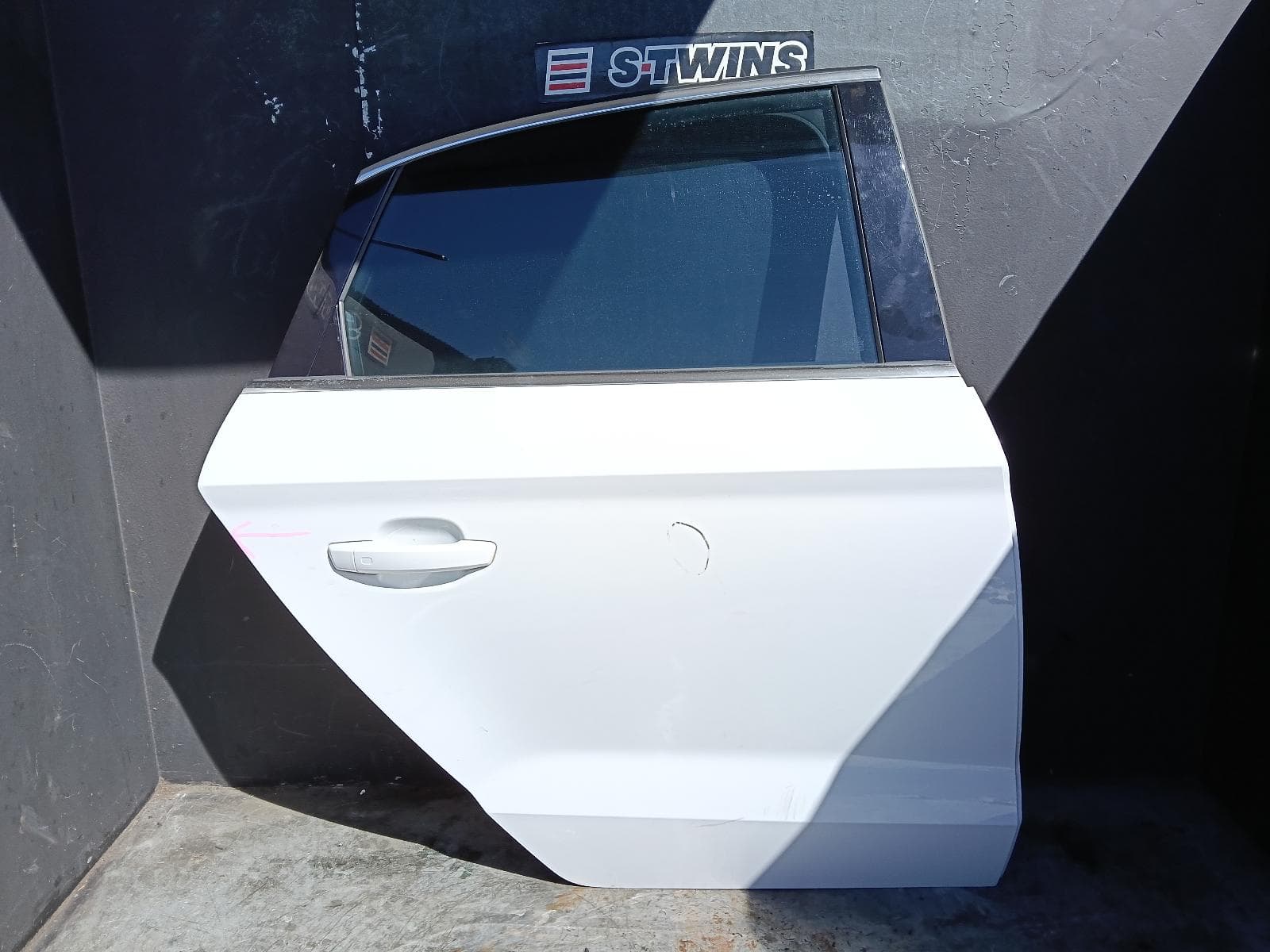Used auto part listing image: 2015 AUDI A3 RIGHT REAR DOOR SLIDING 8V, A3/S3/RS3, SEDAN, 11/13-10/20