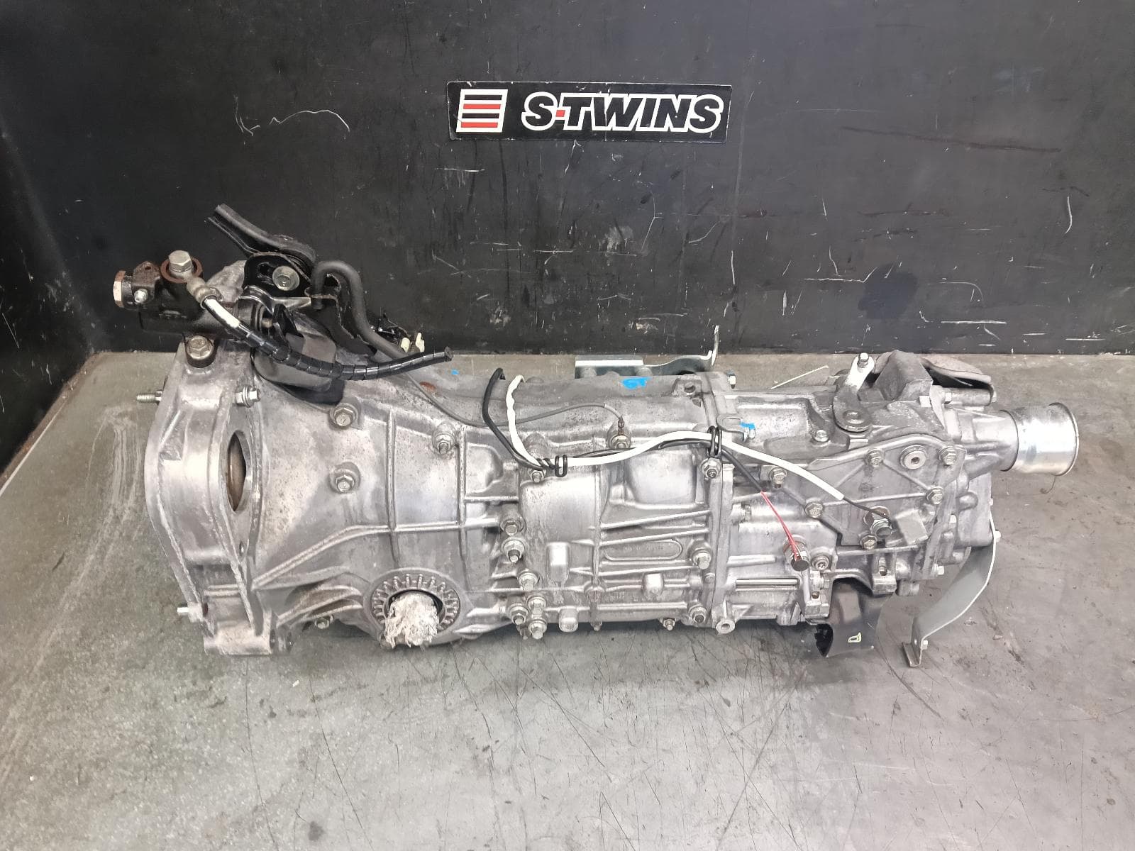 Used auto part listing image: 2016 SUBARU WRX TRANS GEARBOX MANUAL, PETROL, 2.0, TURBO, FA20E, V1, 03/14-03/17 0000428758