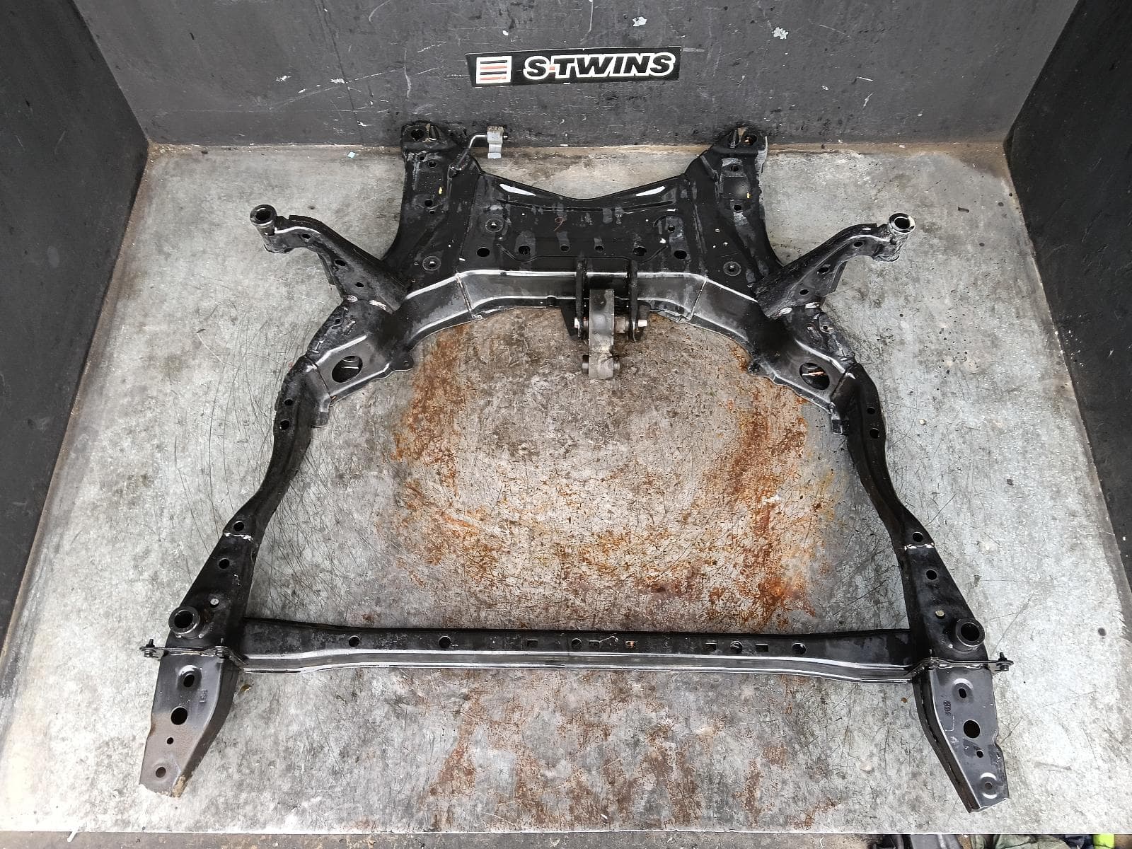 Used auto part listing image: 2018 MAZDA 3 FRT XMEMBER CRADLE BN, 05/16-02/19 0000381234