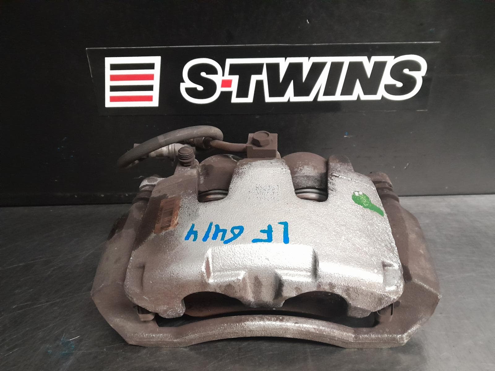 Used auto part listing image: 2020 RAM 1500 CALIPER LH FRONT, WARLOCK TYPE, DS, 02/20- 12/23 0000264418