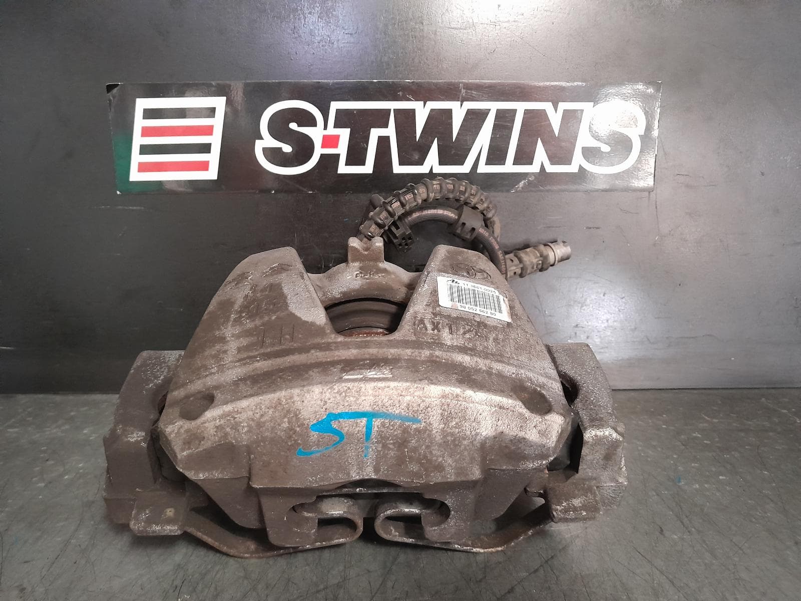 Used auto part listing image: 2021 PEUGEOT EXPERT CALIPER K0, LH FRONT, 04/18- 0000366147