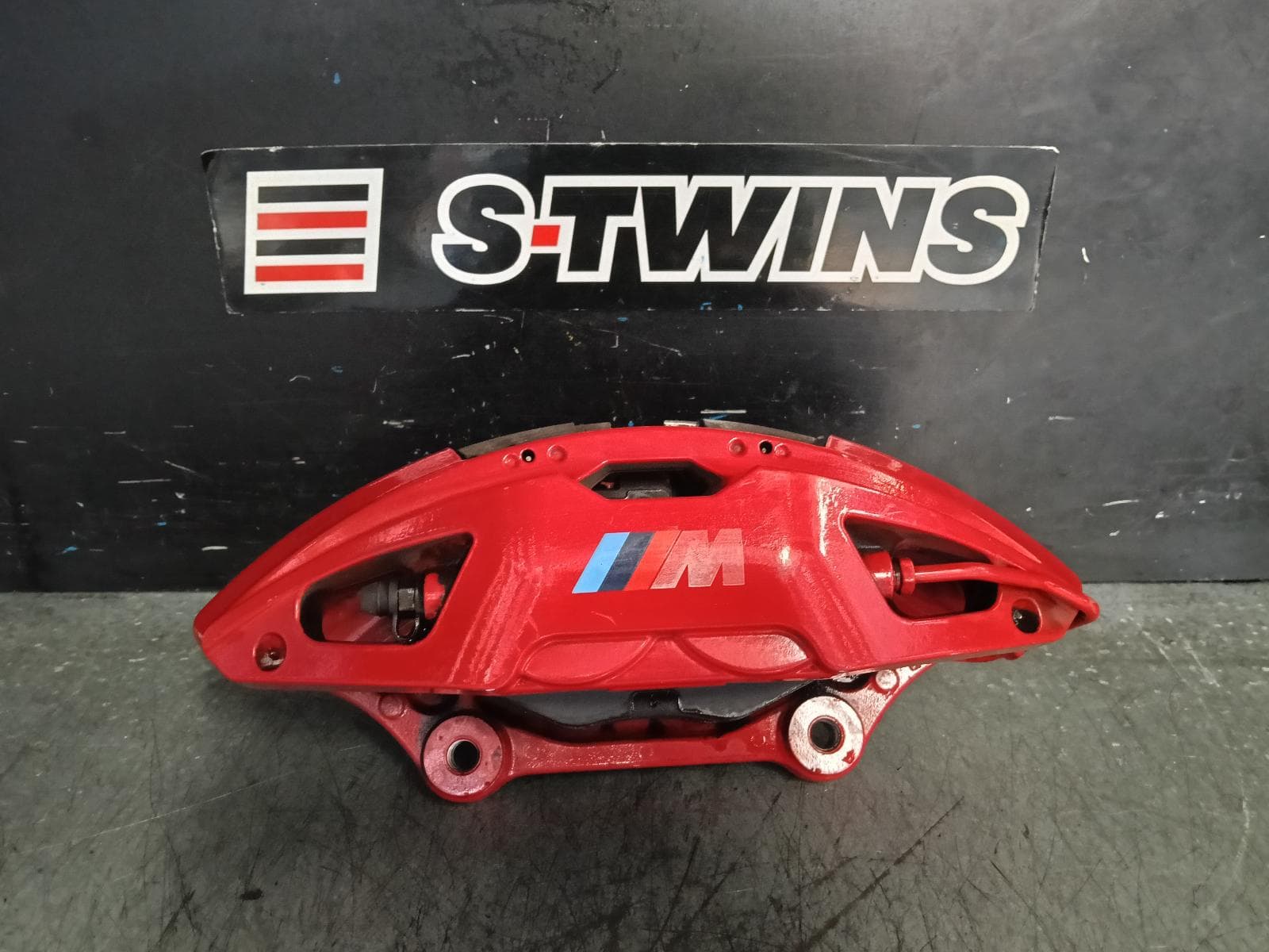 Used auto part listing image: 2021 BMW X3 CALIPER LH FRONT, M SPORT, RED, G01/F97, 08/17-08/24 0000394986