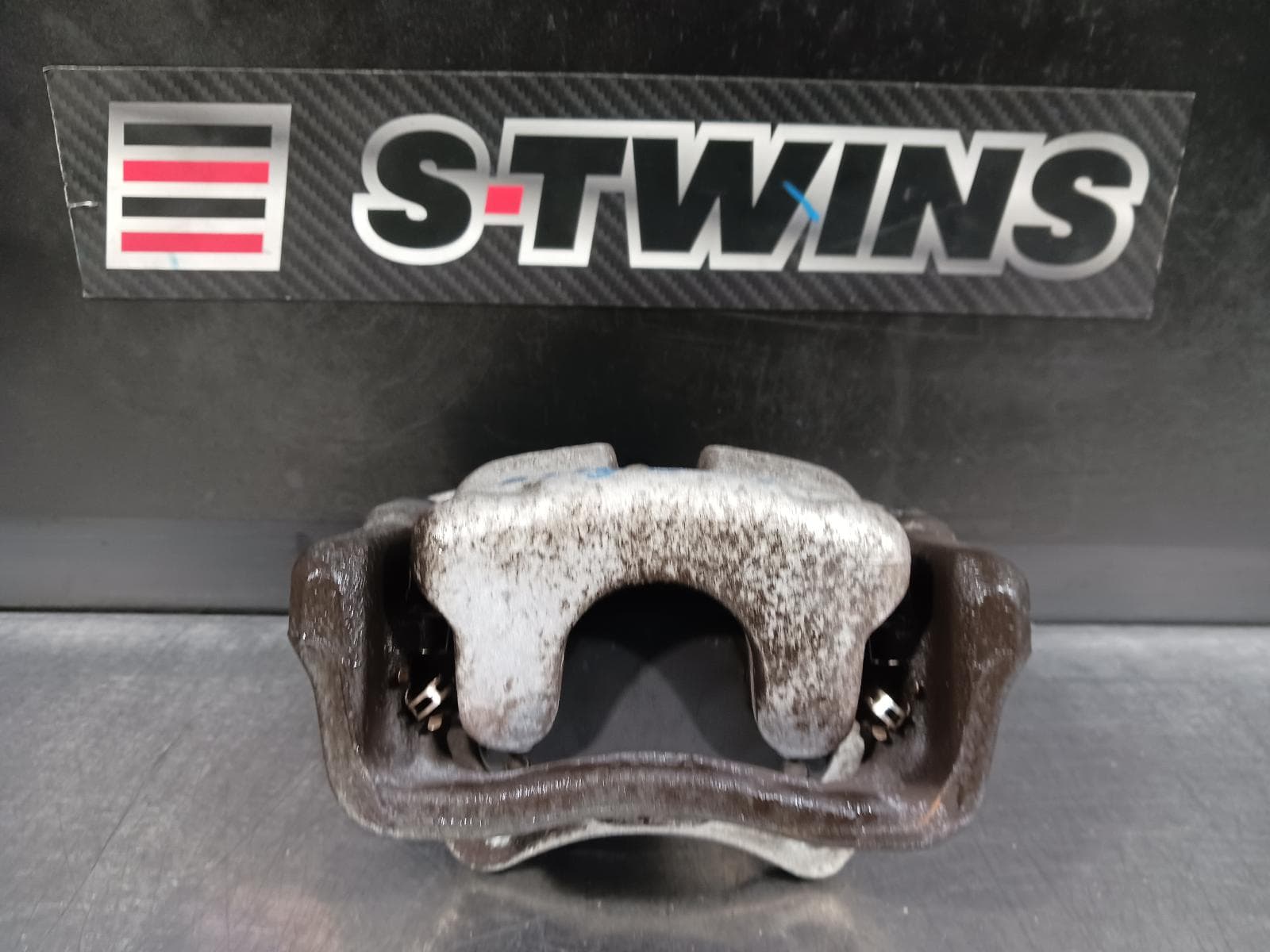 Used auto part listing image: 2017 RENAULT MEGANE CALIPER LH REAR, PETROL, 1.2, BFB/LFF/KFB, 06/16-02/20 0000239284