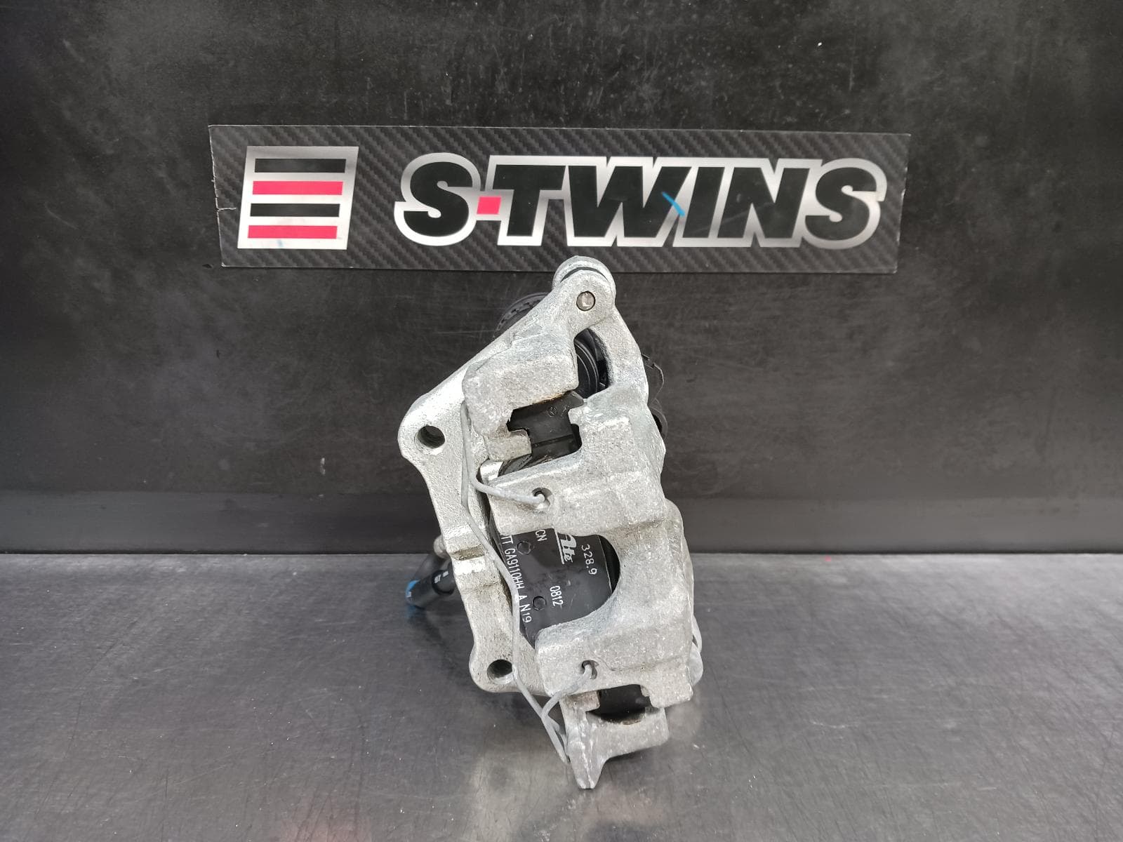 Used auto part listing image: 2015 MAZDA 3 CALIPER LH REAR, ELECTRIC HANDBRAKE TYPE, BM-BN, 06/13-02/19 0000240069
