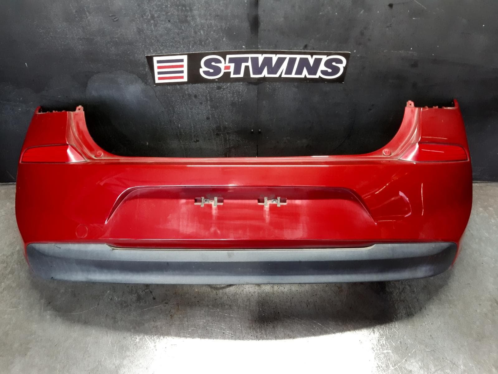 Used auto part listing image: 2019 HYUNDAI I30 REAR BUMPER BUMPER BAR, PD, HATCH (S. KOREA VIN KMHH), NON PARK SENSOR TYPE, GO/ACTIVE/ELITE/SR, 03/17-07/20 0000270760