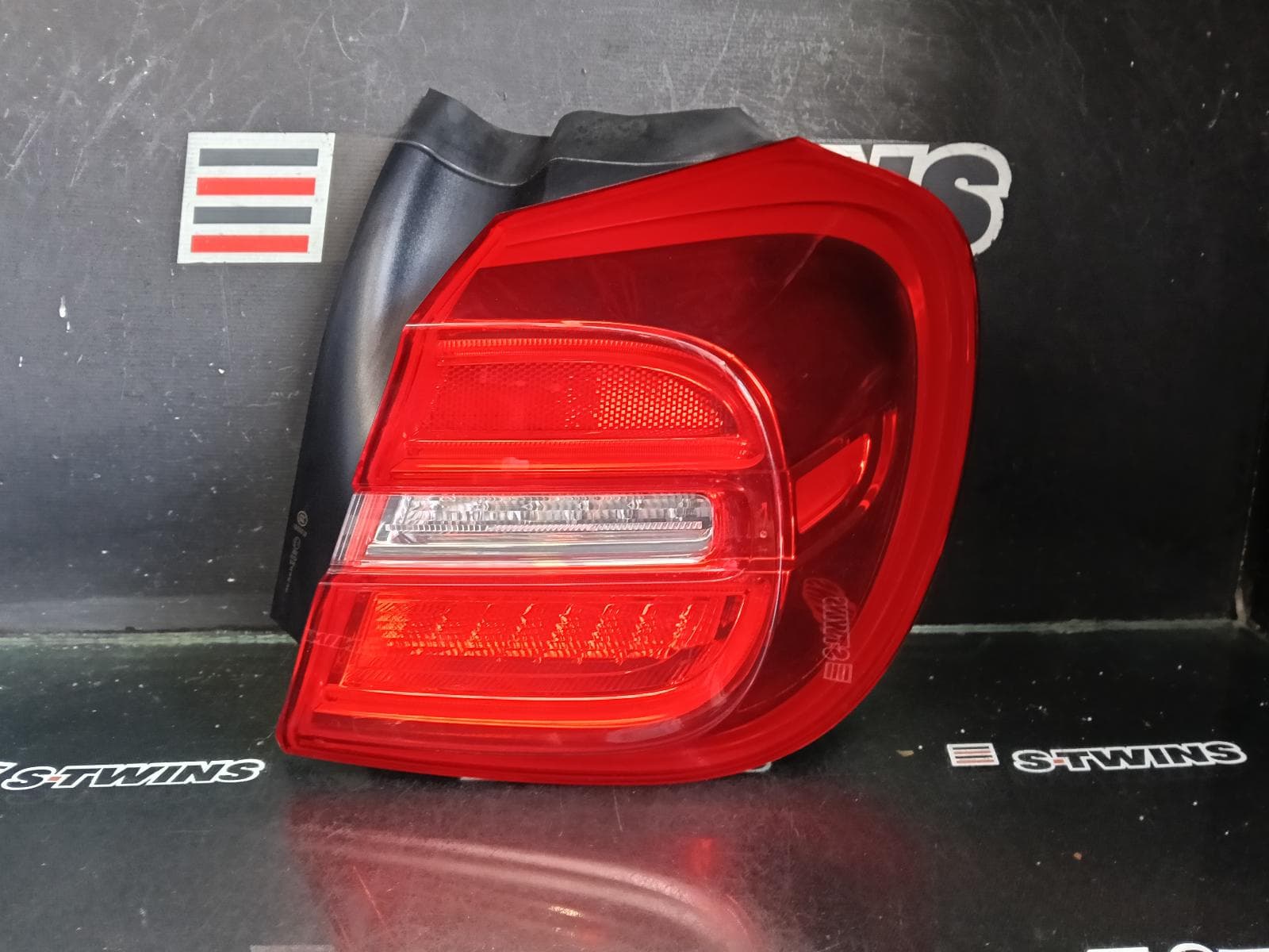 Used auto part listing image: 2015 MERCEDES GLA CLASS RIGHT TAILLIGHT X156, 04/14-02/17 0000428849