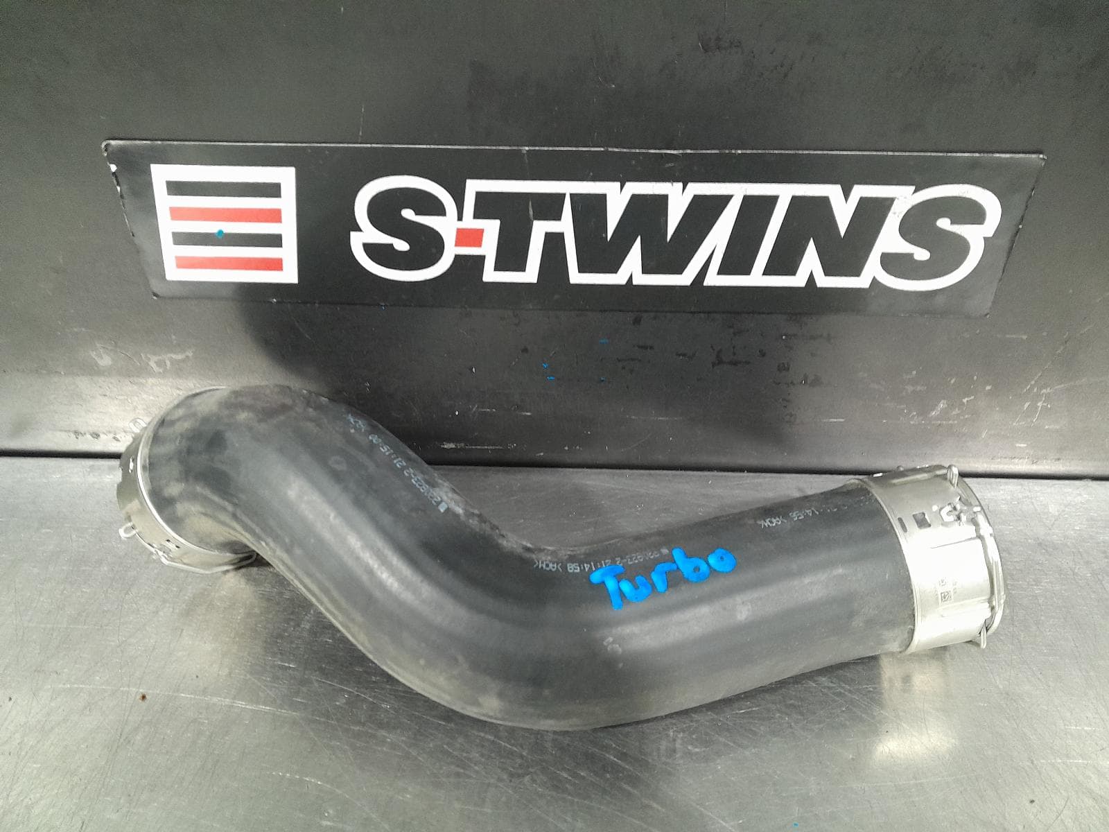 Used auto part listing image: 2022 KIA SORENTO INTERCOOLER INTERCOOLER HOSE, TURBO TO INTERCOOLER, DIESEL, 2.2, MQ4, 02/20- 0000292412
