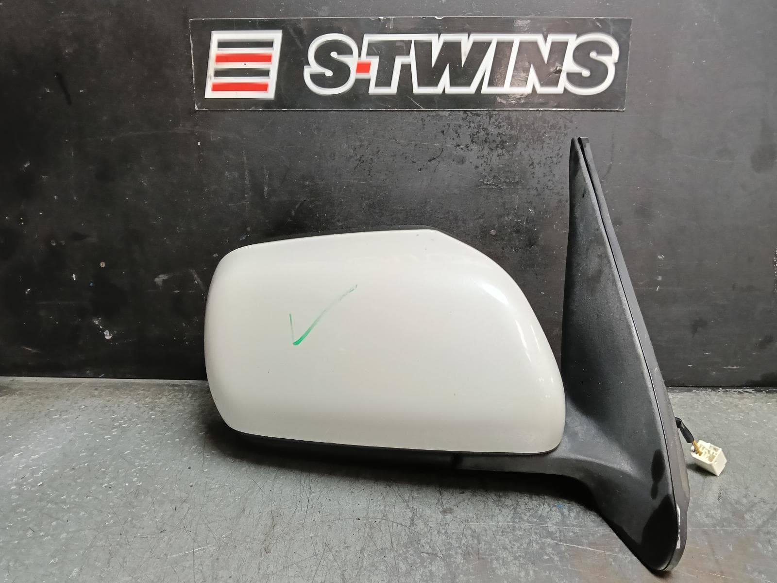 Used auto part listing image: 2011 SUZUKI VITARA RIGHT DOOR MIRROR GRAND VITARA, JB-JT, NON INDICATOR TYPE, 04/05-12/18 0000429168