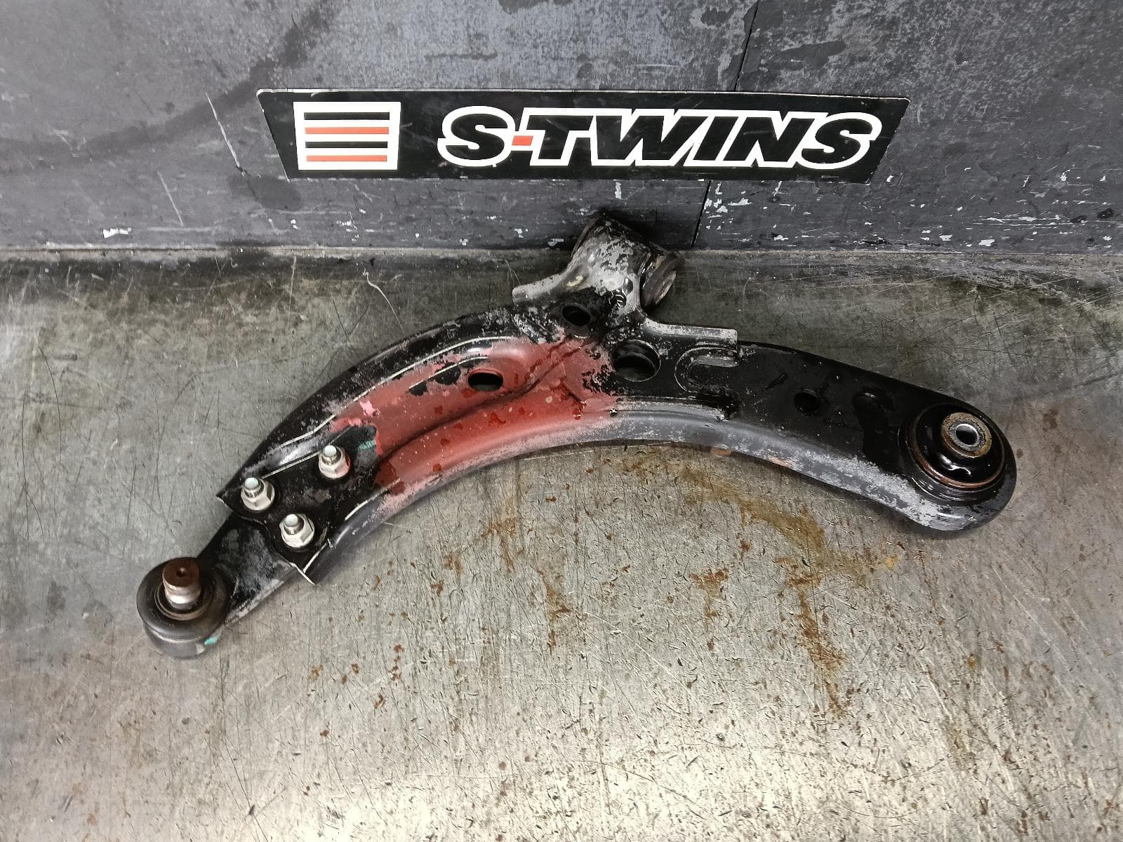 Used auto part listing image: 2019 MG ZS LEFT FRONT LOWER CONTROL ARM AZS1, 09/17-06/25