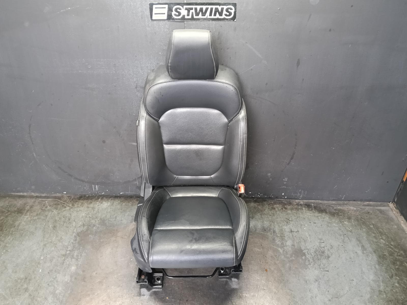 Used auto part listing image: 2019 MG ZS FRONT SEAT AZS1, RH SIDE, ELECTRIC TYPE, 09/17-06/25