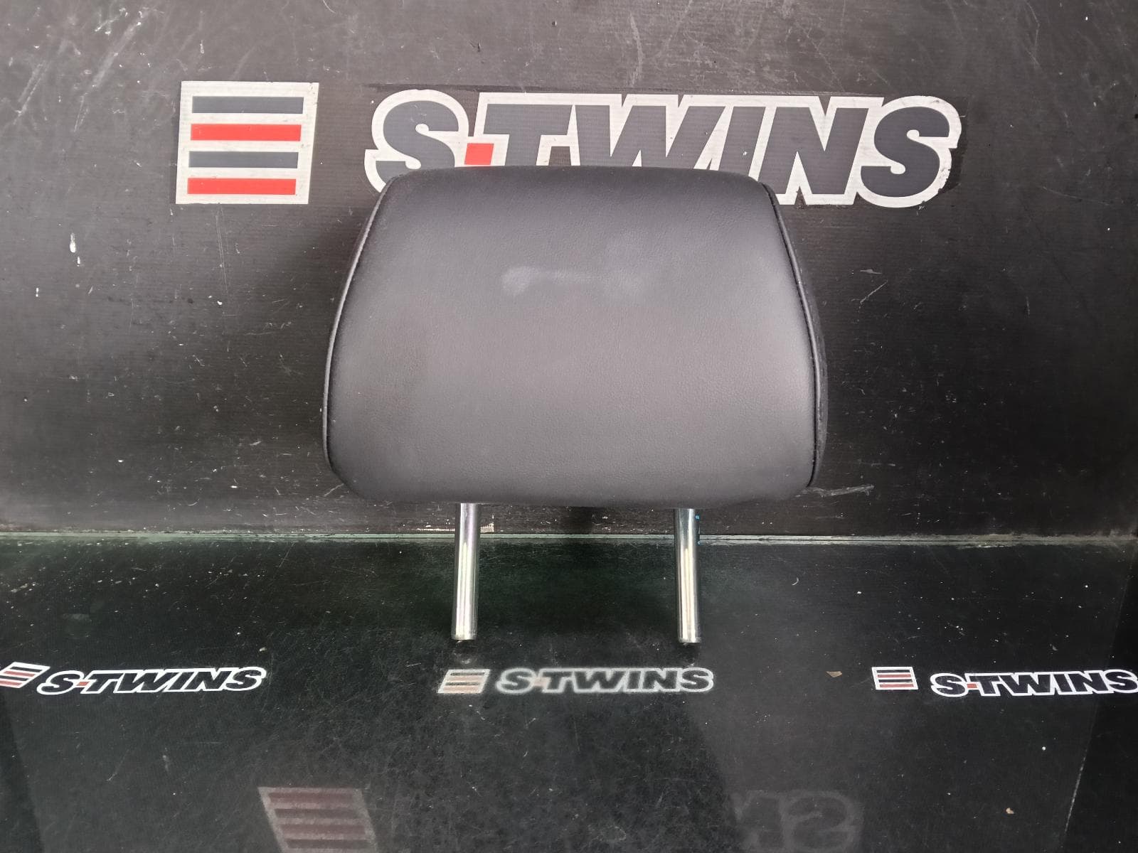 Used auto part listing image: 2023 MAZDA 3 HEADREST RH REAR, BP, LEATHER, BLACK, 03/19