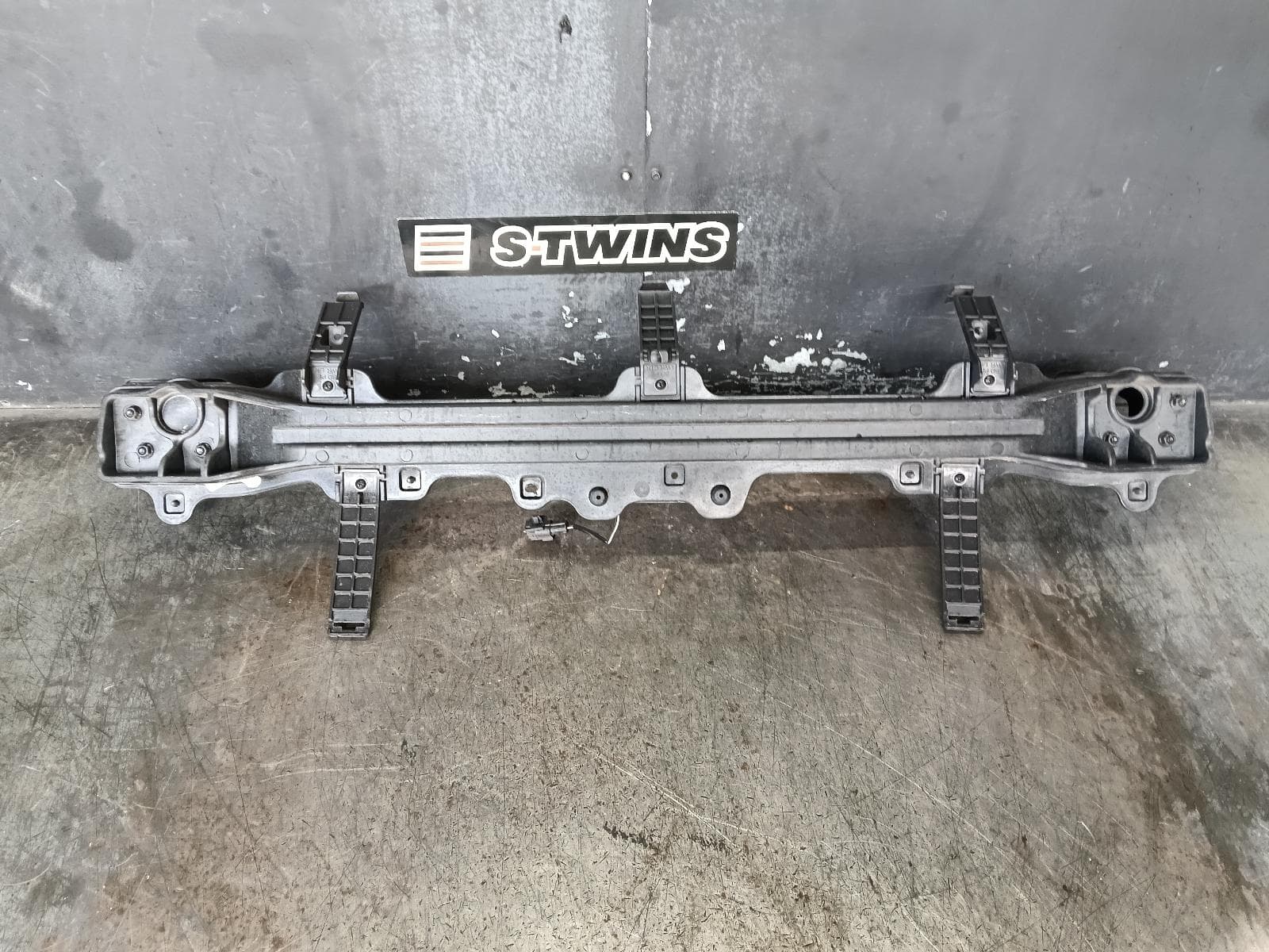 Used auto part listing image: 2023 KIA CERATO R BAR BRACKET REINFO MAIN REINFORCEMENT, BD, SEDAN, 04/21-09/24 0000401296