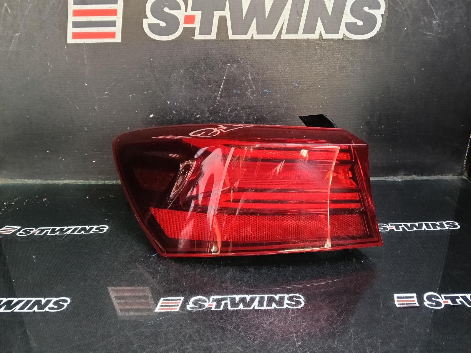 Used auto part listing image: 2023 KIA CERATO LEFT TAILLIGHT BD, IN BODY, SEDAN, LED TYPE, 04/21-09/24 0000401131