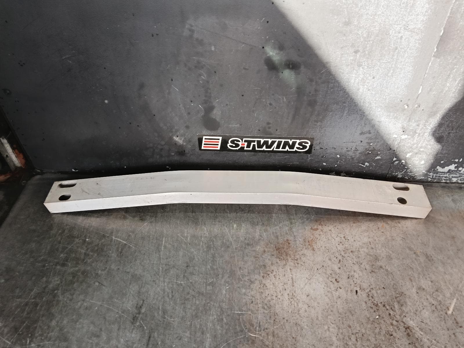 Used auto part listing image: 2015 TOYOTA CAMRY R BAR BRACKET REINFO MAIN REINFORCEMENT, ASV50/AVV50, STEEL TYPE, BLACK, 11/11-10/17 0000400198
