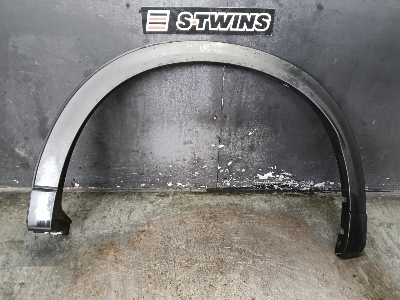 Used auto part listing image: 2019 MAZDA CX5 WHEEL ARCH FLARE LH REAR, KF, 02/17-08/21 0000400440