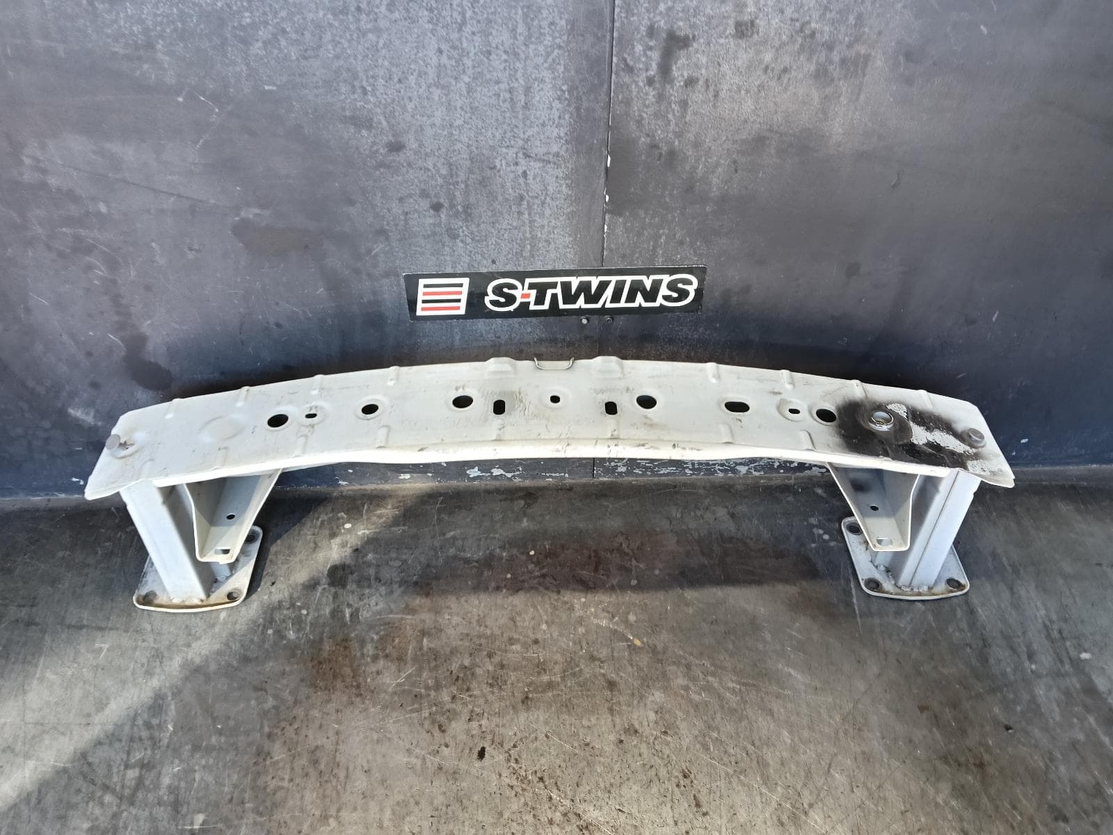 Used auto part listing image: 2016 MAZDA CX9 F BAR REINFORC BRACK MAIN REINFORCEMENT, TC, 07/16-12/24 0000400094
