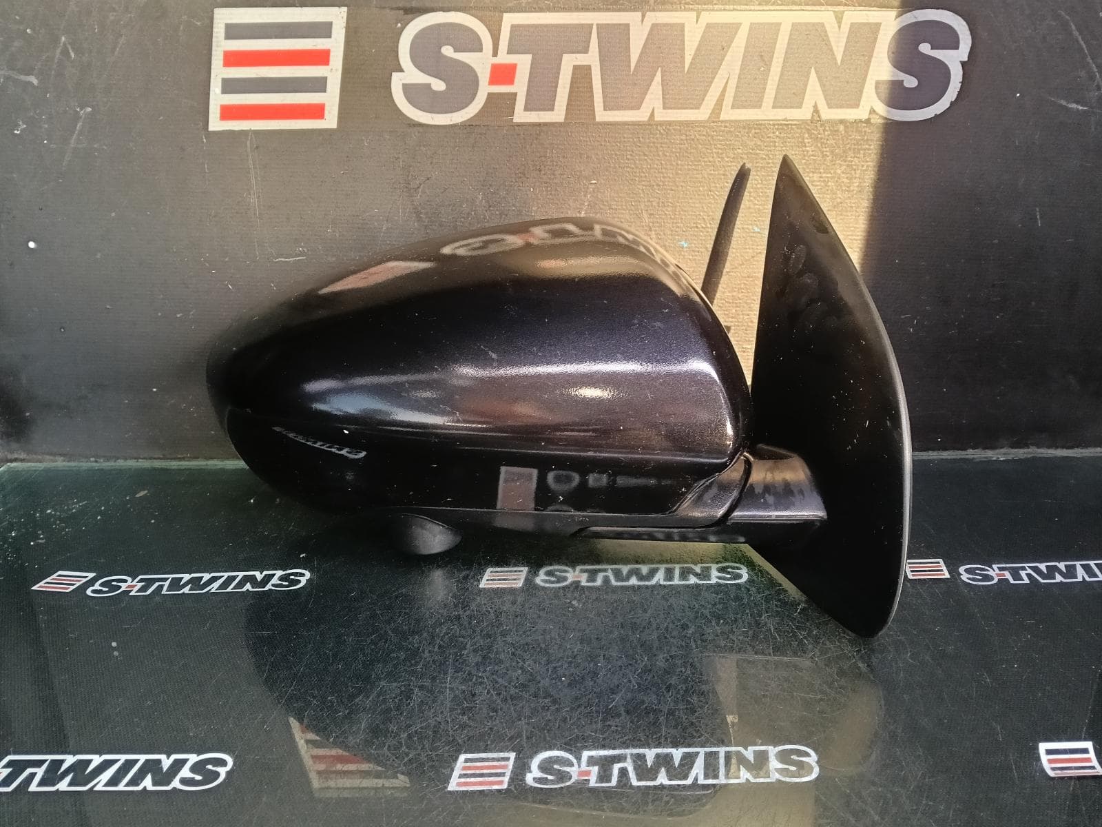 Used auto part listing image: 2013 NISSAN DUALIS RIGHT DOOR MIRROR J10, POWER, W/ CAMERA TYPE, 10/07-05/14 0000391539