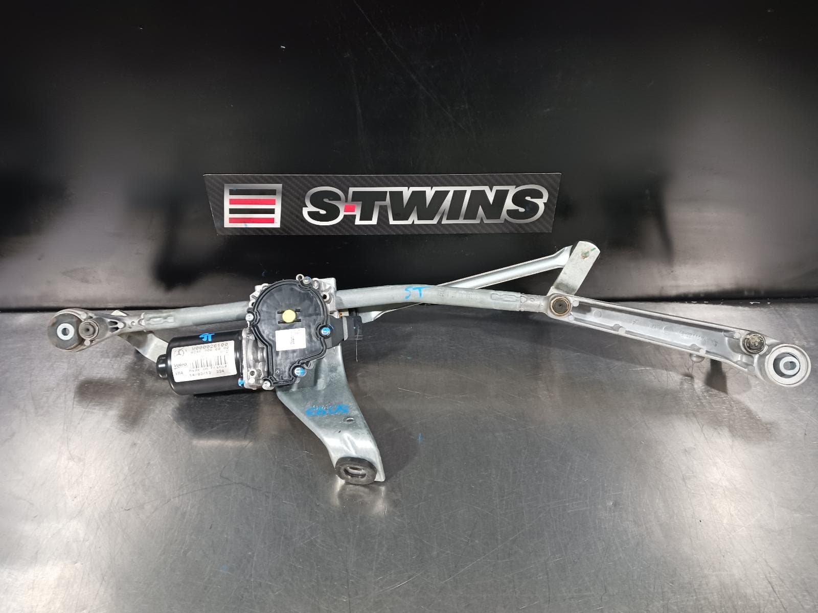 Used auto part listing image: 2013 MERCEDES B CLASS WIPER MOTOR FRONT, W246, 12/11-02/19 0000213497