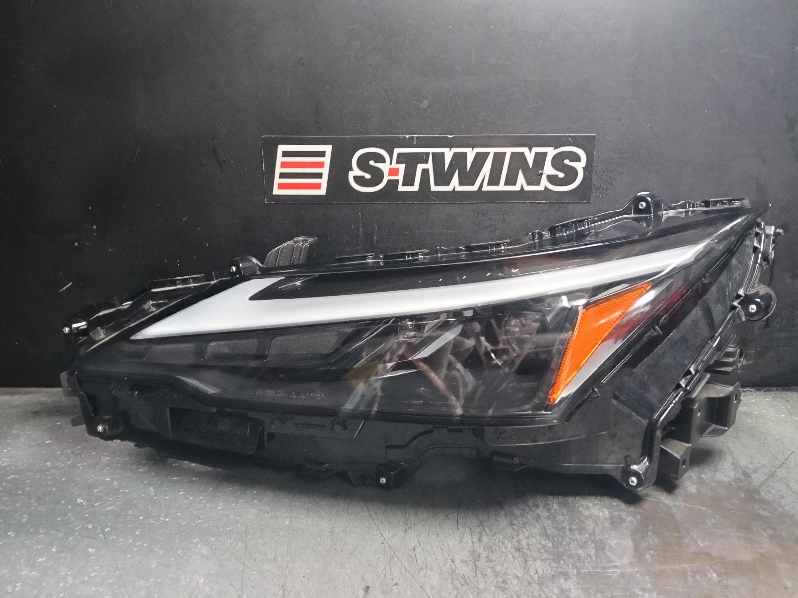 Used auto part listing image: 2023 LEXUS RZ LEFT HEADLAMP EB10, W/ LED, NON CORNERING TYPE, 02/23- 0000429366