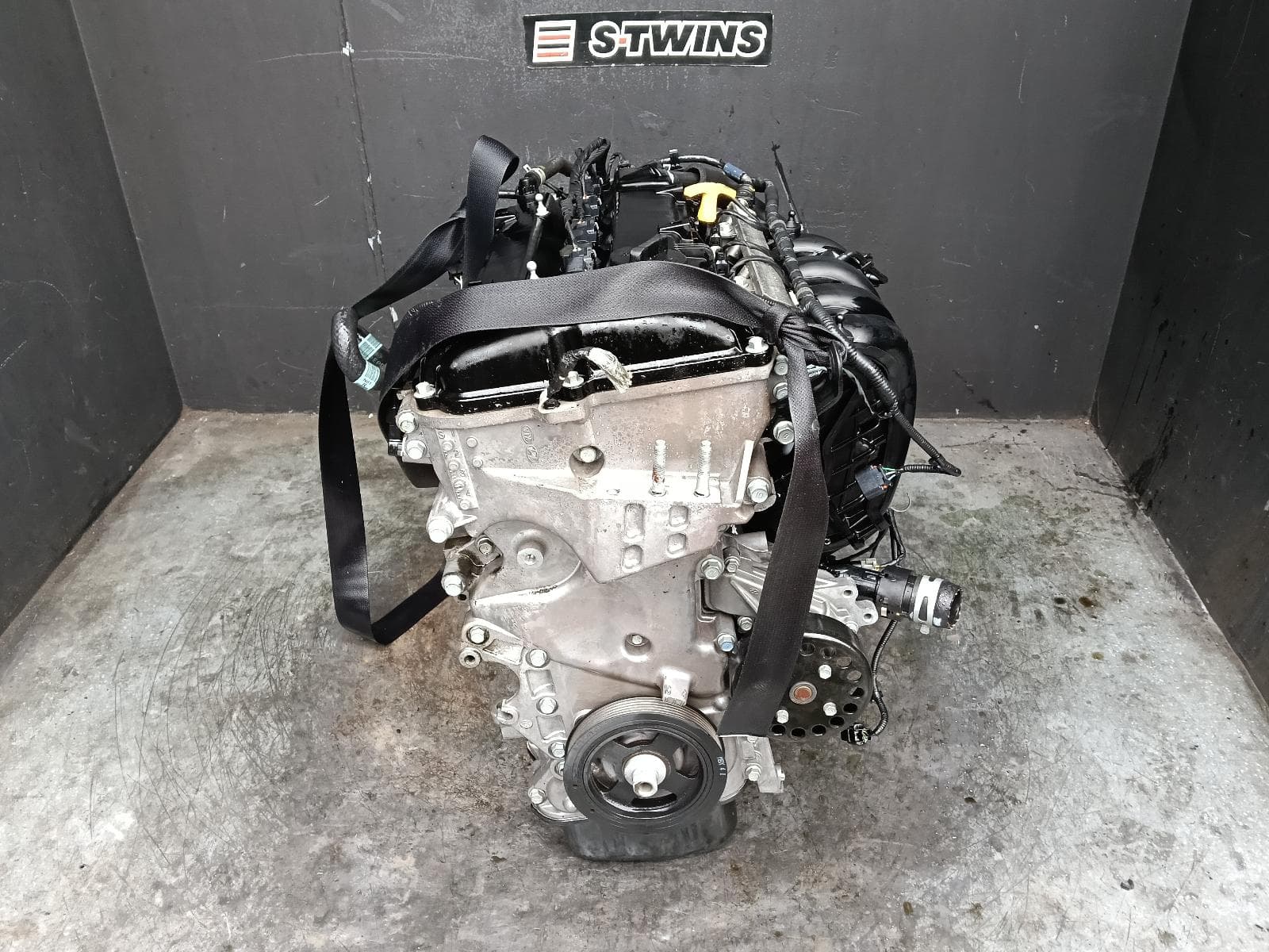 Used auto part listing image: 2017 HYUNDAI ELANTRA ENGINE PETROL, 2.0, G4NA, AD, 12/15-12/20