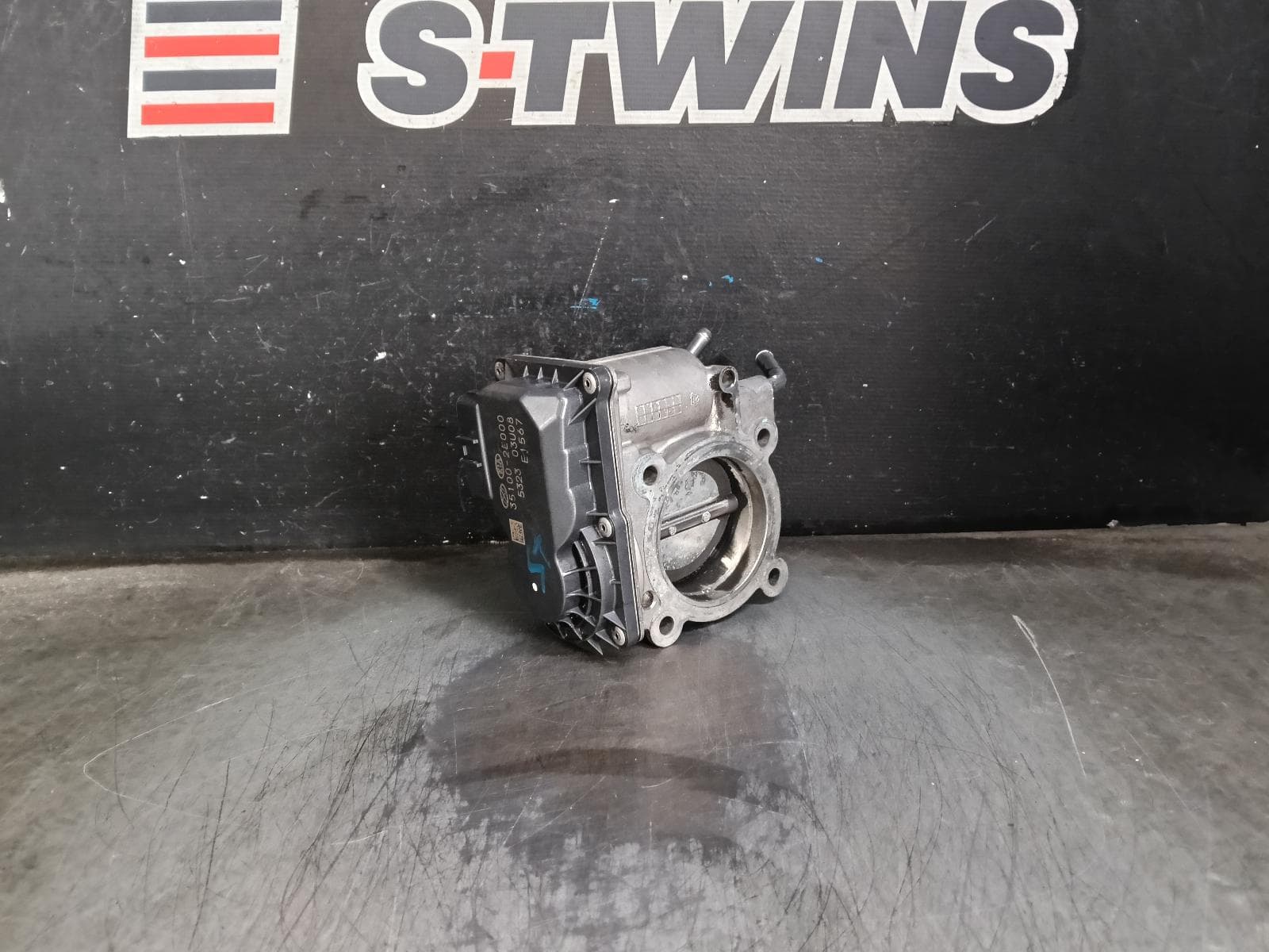 Used auto part listing image: 2017 HYUNDAI ELANTRA THROTTLE BODY 2.0, PETROL, AD, 12/15-12/20