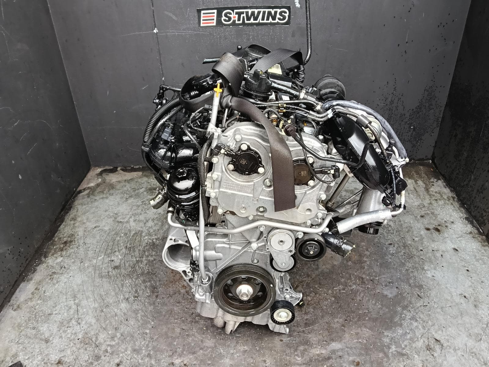 Used auto part listing image: 2015 MERCEDES GLA CLASS ENGINE PETROL, 2.0, TURBO, 270.920 CODE, GLA250, X156, 04/14-01/20 0000429523