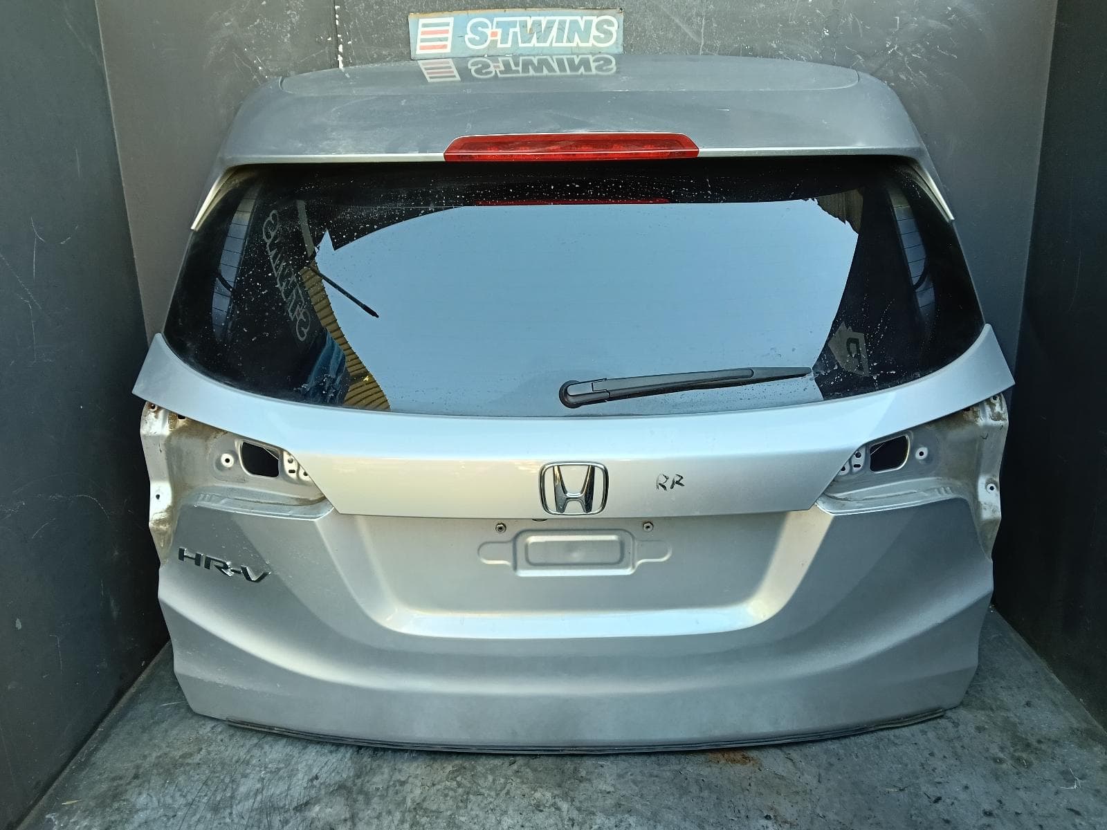 Used auto part listing image: 2015 HONDA HRV BOOTLID TAILGATE TAILGATE, RU, 12/14-06/18 0000424234