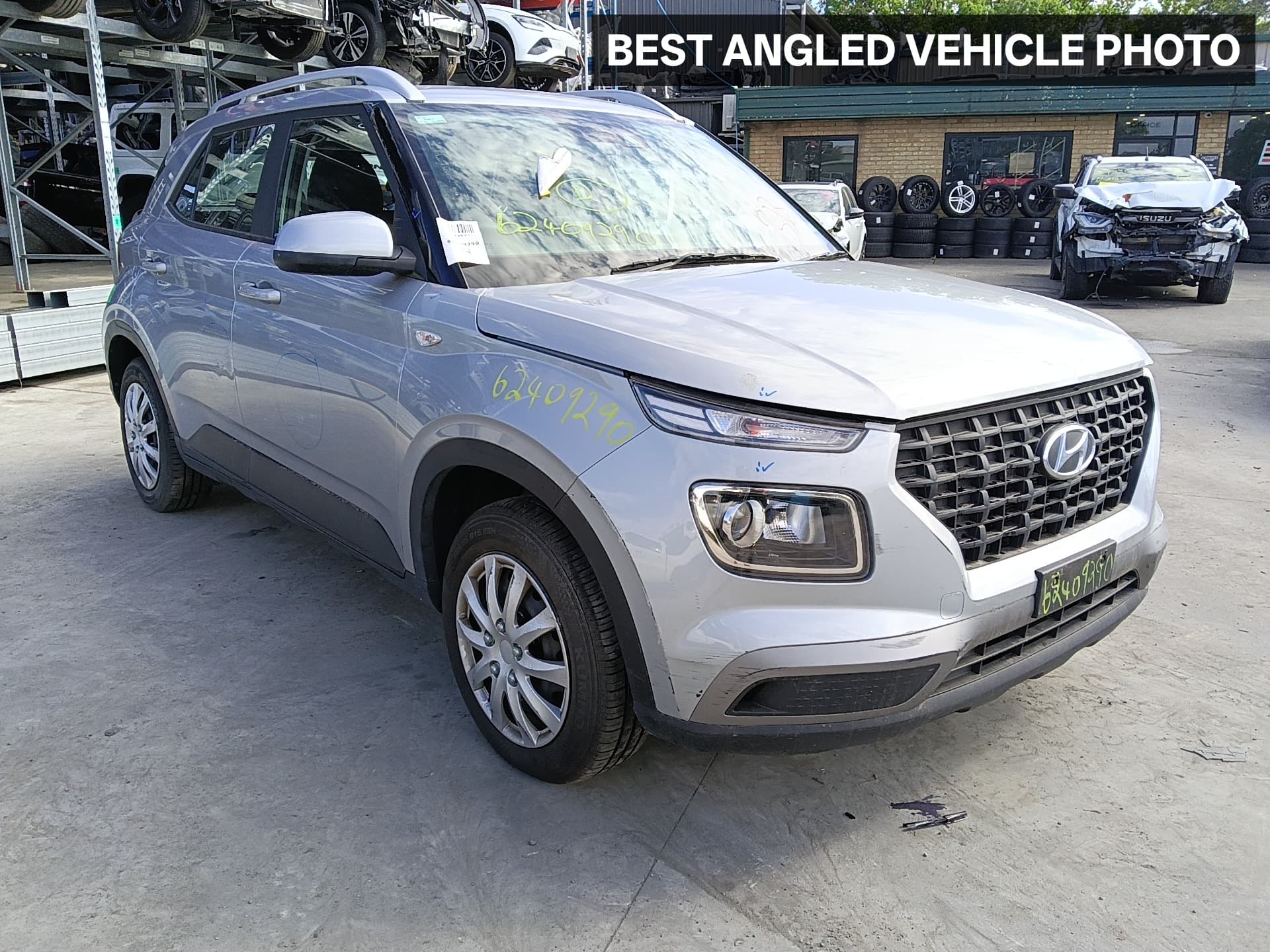 Used auto part listing image: 2019 HYUNDAI VENUE LEFT FRONT LOWER CONTROL ARM QX, 06/19